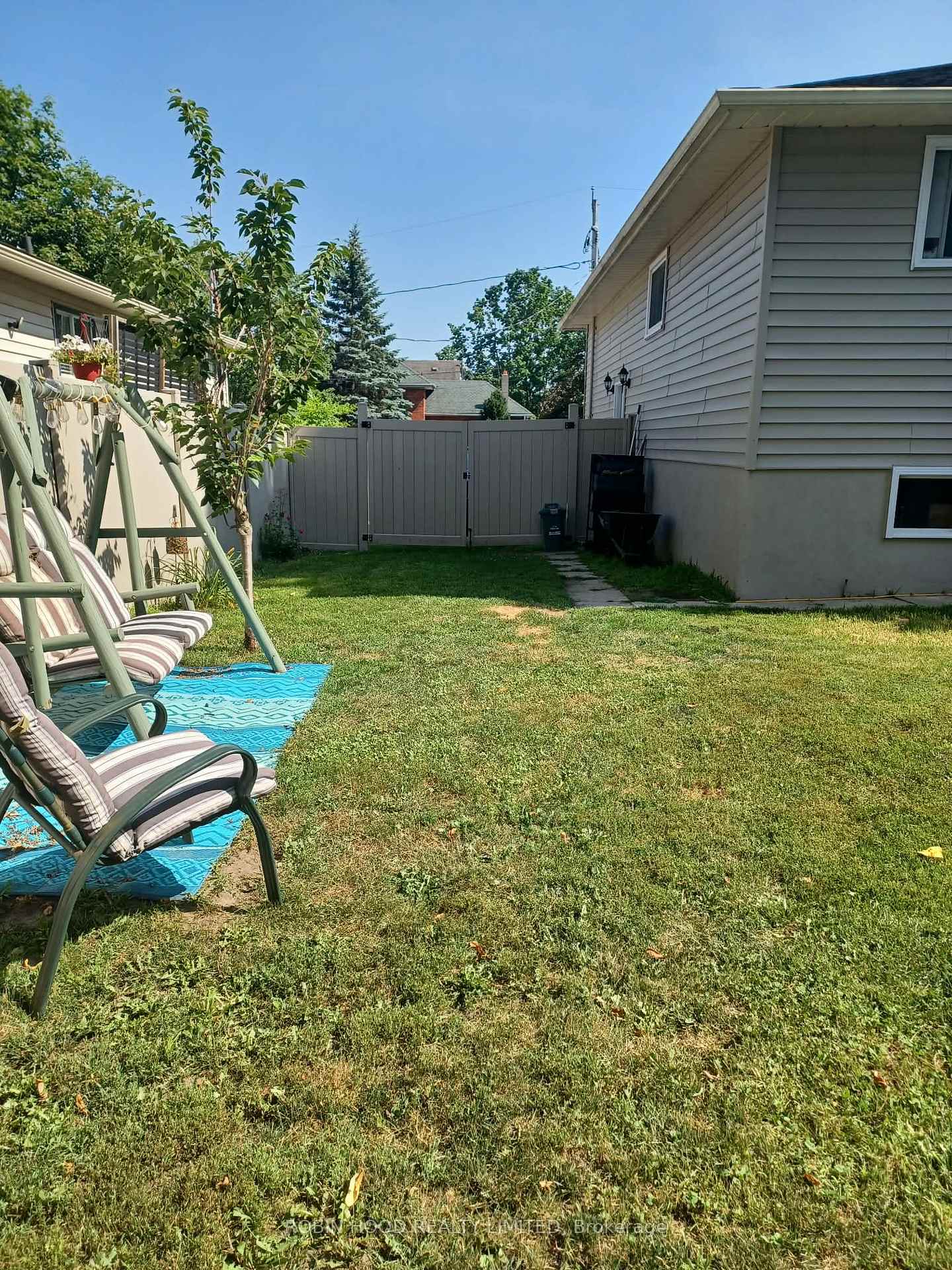Photo 25 of 112 Borland Street E, Orillia — HOMEH