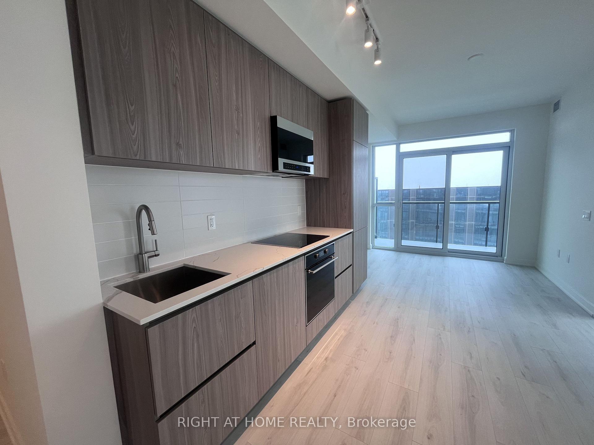 Photo 2 of Unit 2909S, 110 Broadway Avenue, Toronto, Mount Pleasant West — HOMEH