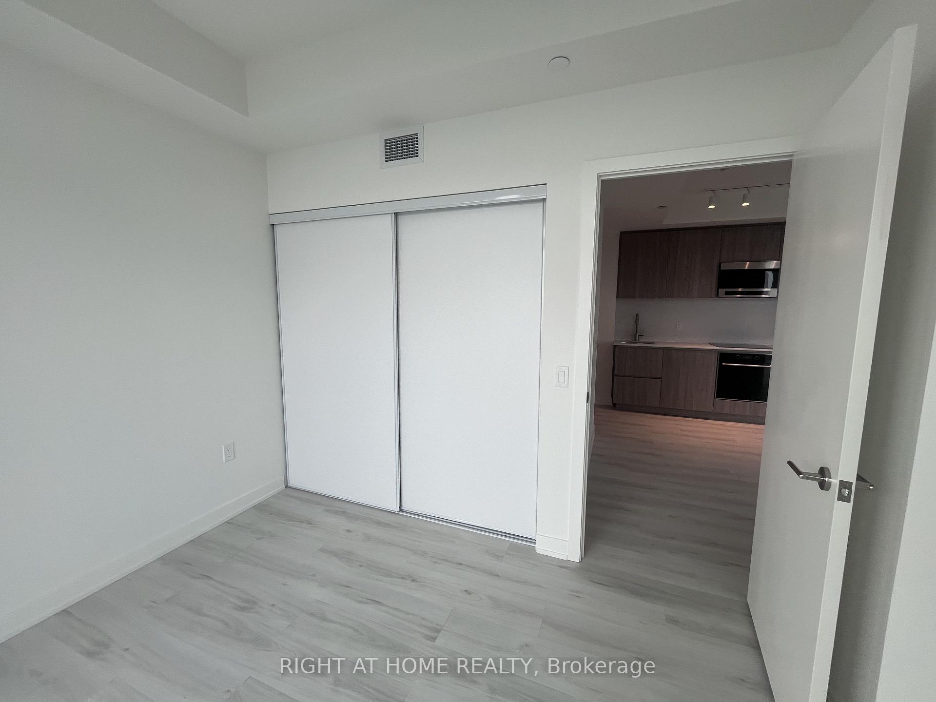 Photo 16 of Unit 2909S, 110 Broadway Avenue, Toronto, Mount Pleasant West — HOMEH