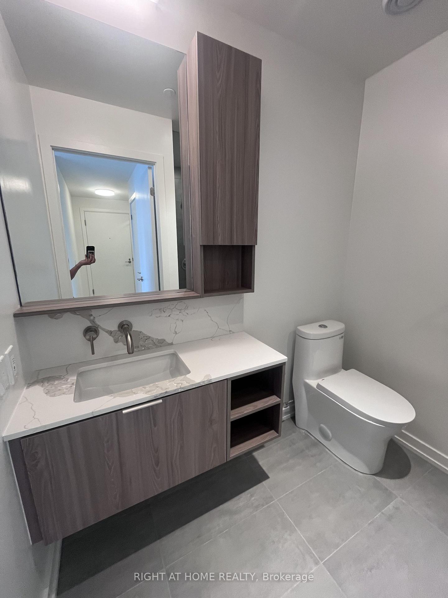 Photo 17 of Unit 2909S, 110 Broadway Avenue, Toronto, Mount Pleasant West — HOMEH