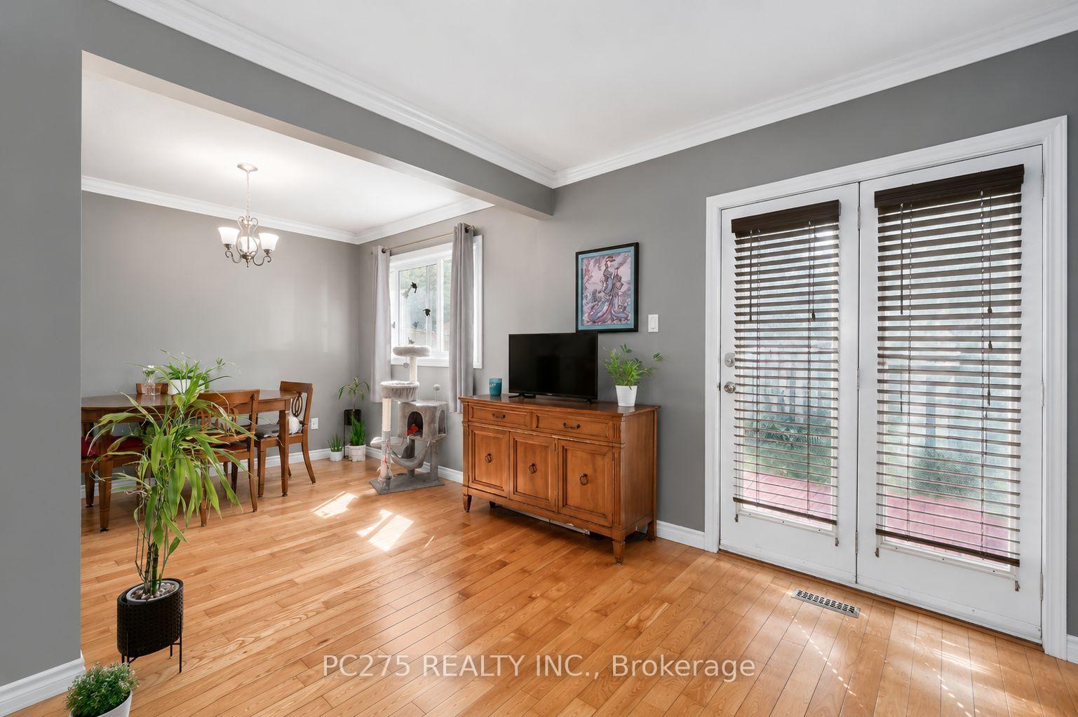 Photo 8 of Unit 15, 669 Osgoode Drive, London, South Y — HOMEH