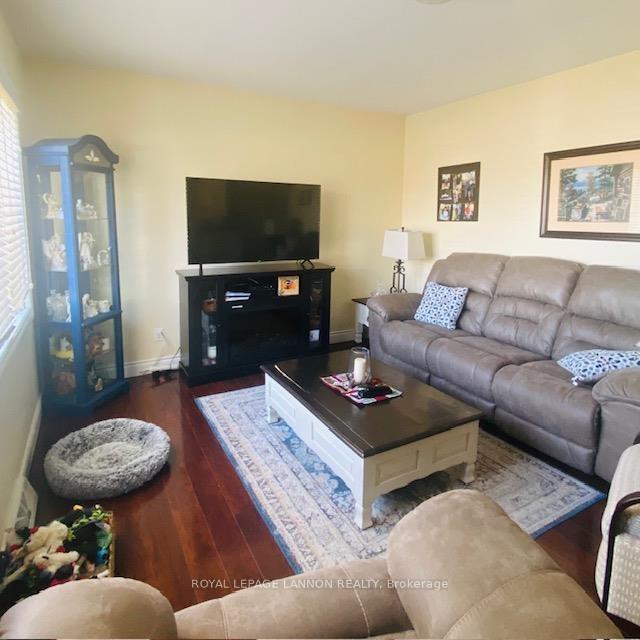 Photo 5 of 305 McKenzie Avenue E, Greenstone — HOMEH