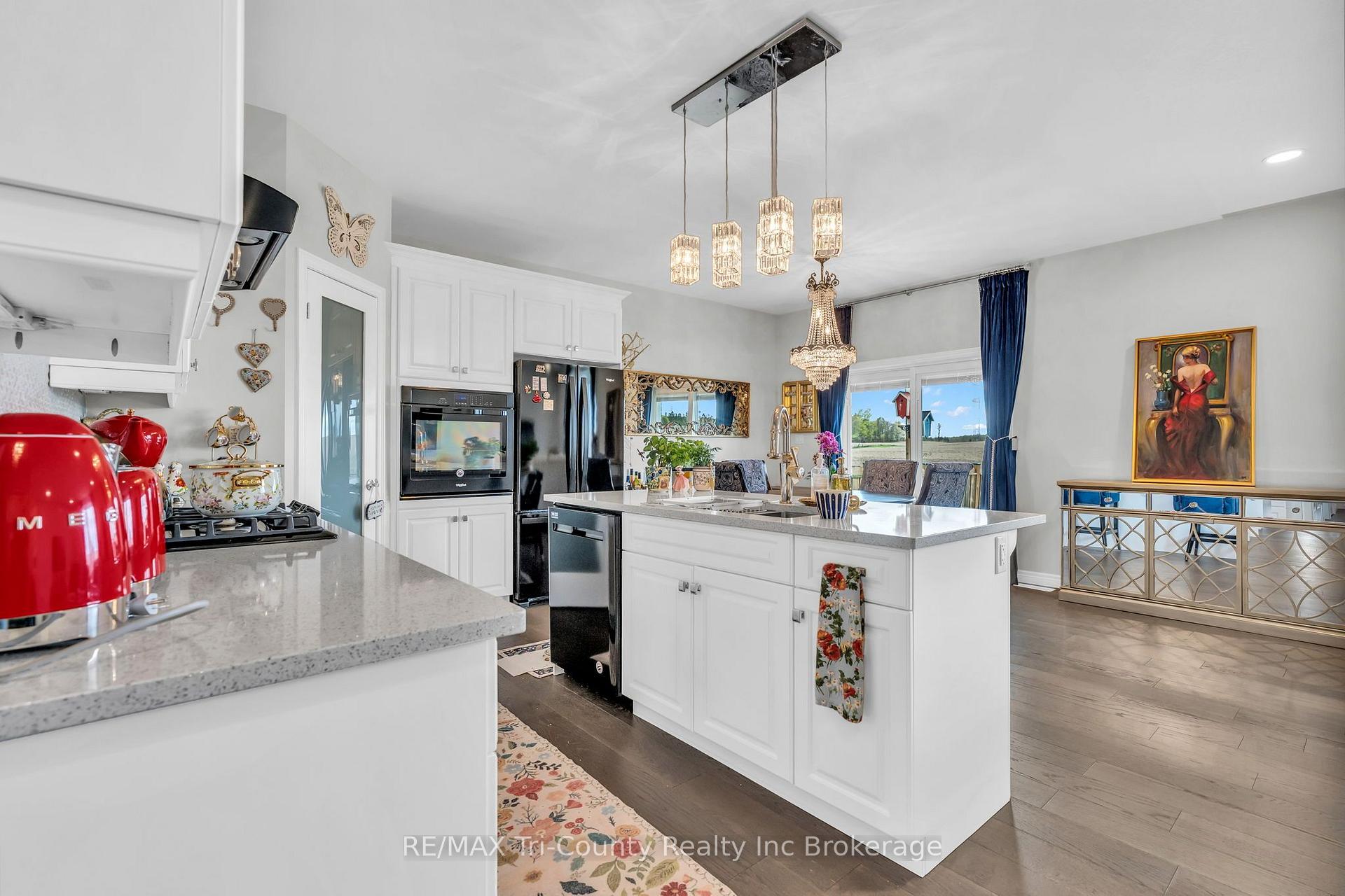 Photo 14 of 18 Crocus Avenue, Tillsonburg — HOMEH