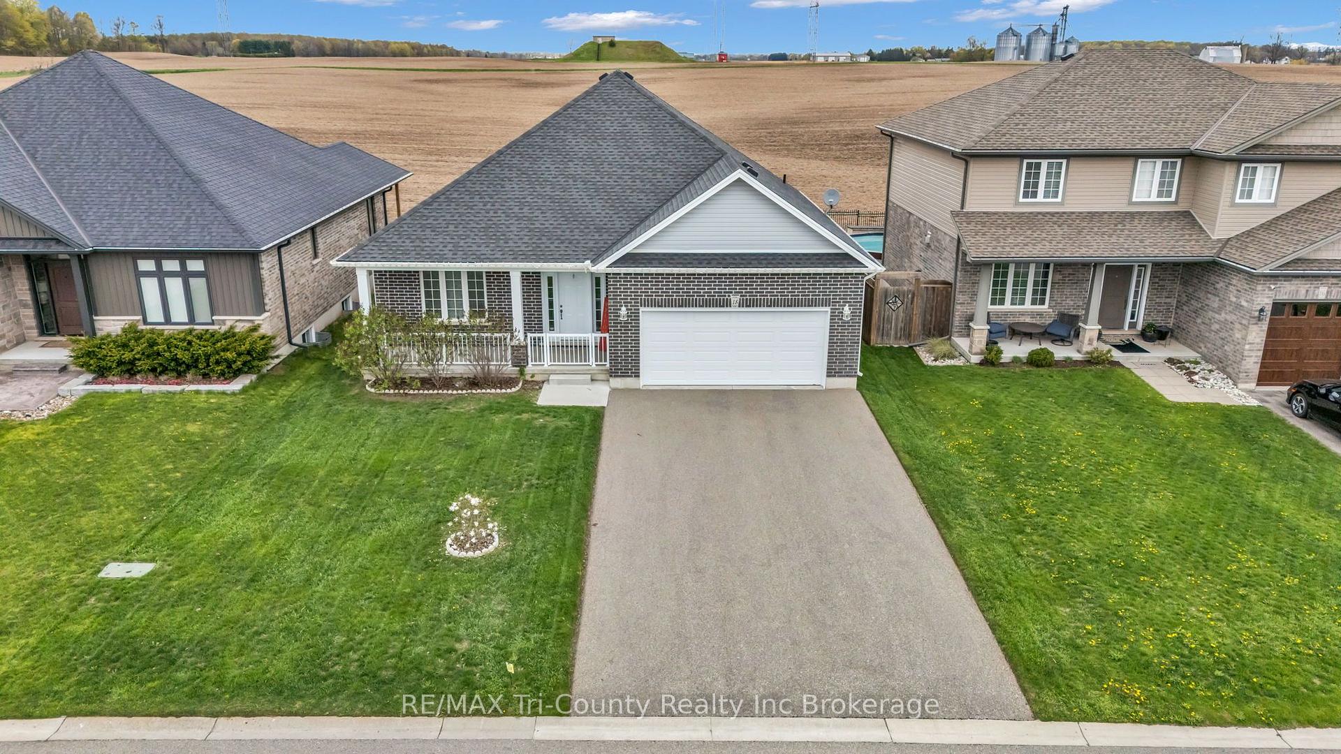 Photo 36 of 18 Crocus Avenue, Tillsonburg — HOMEH