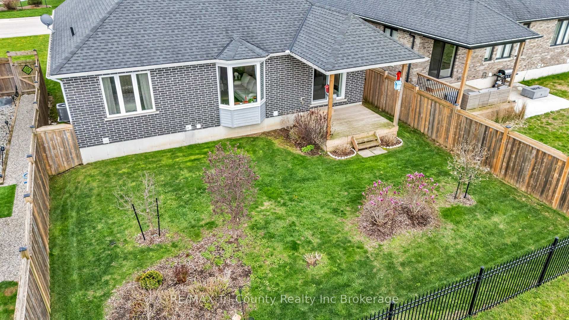 Photo 37 of 18 Crocus Avenue, Tillsonburg — HOMEH