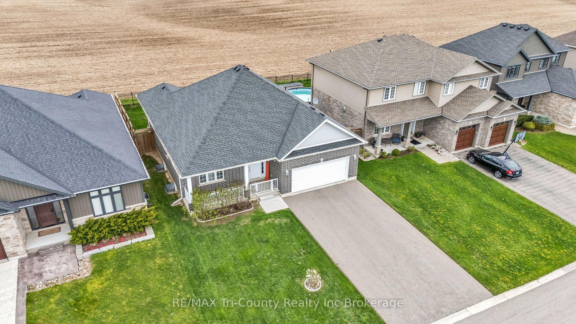 Photo 42 of 18 Crocus Avenue, Tillsonburg — HOMEH