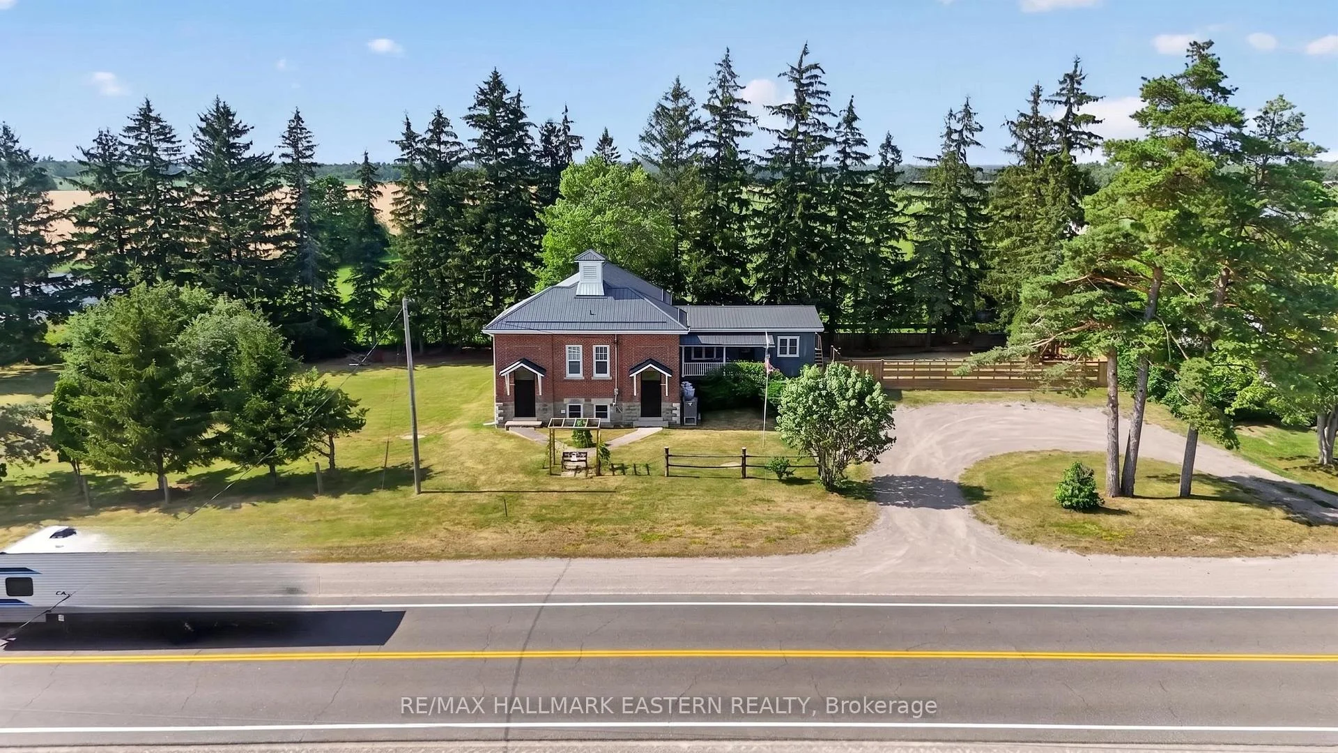 Photo 4 of 1231 Highway 7, Kawartha Lakes, Mariposa — HOMEH
