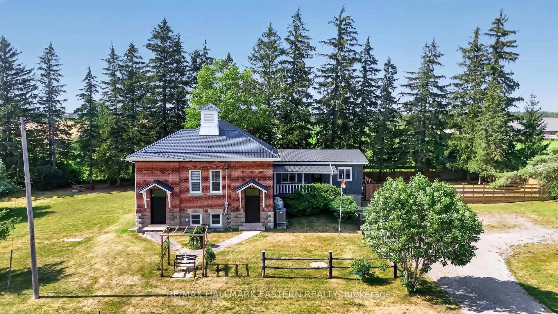 Photo 5 of 1231 Highway 7, Kawartha Lakes, Mariposa — HOMEH