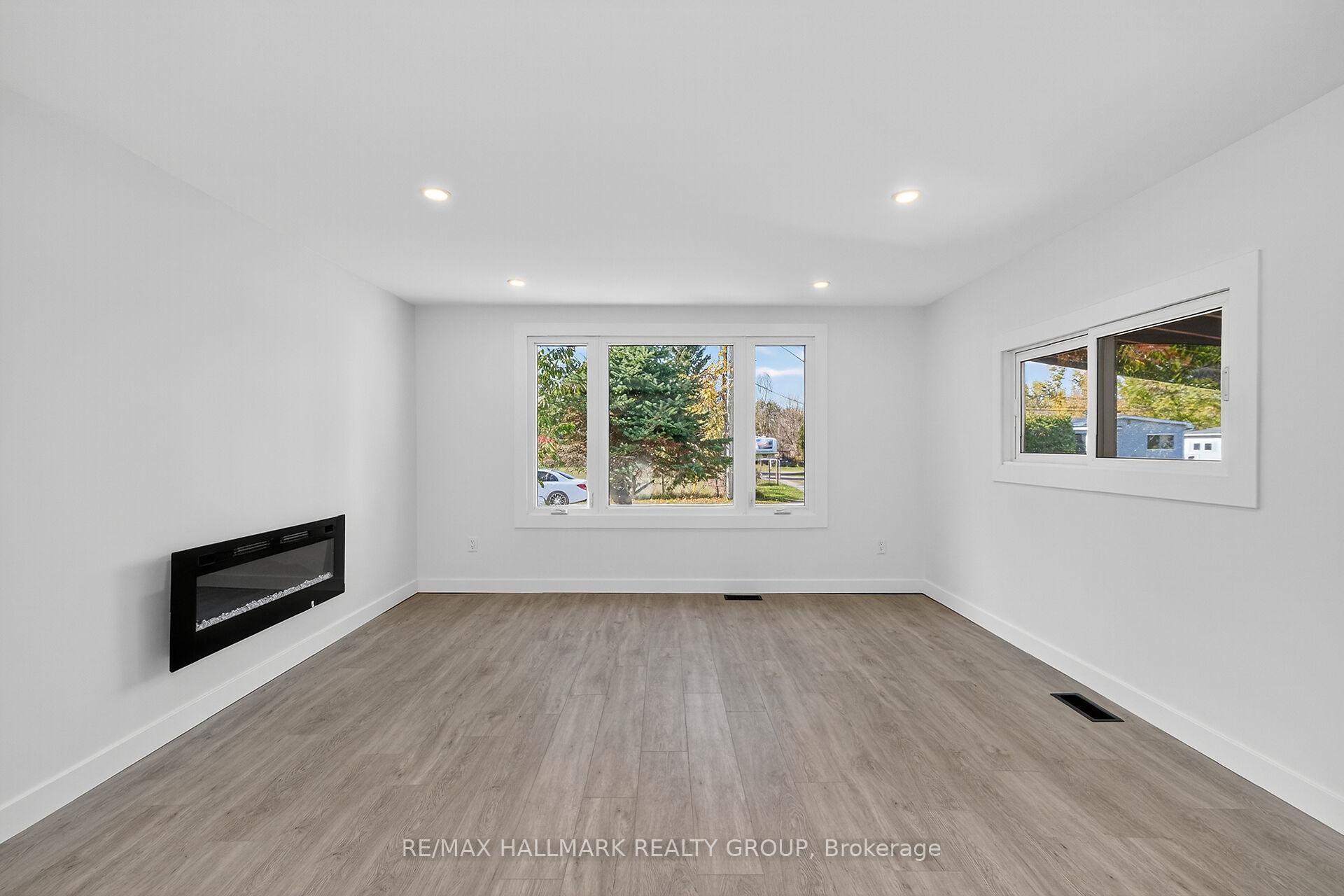 Photo 3 of Unit 68, 3535 St. Joseph Boulevard, Ottawa, Fallingbrook/Ridgemount — HOMEH