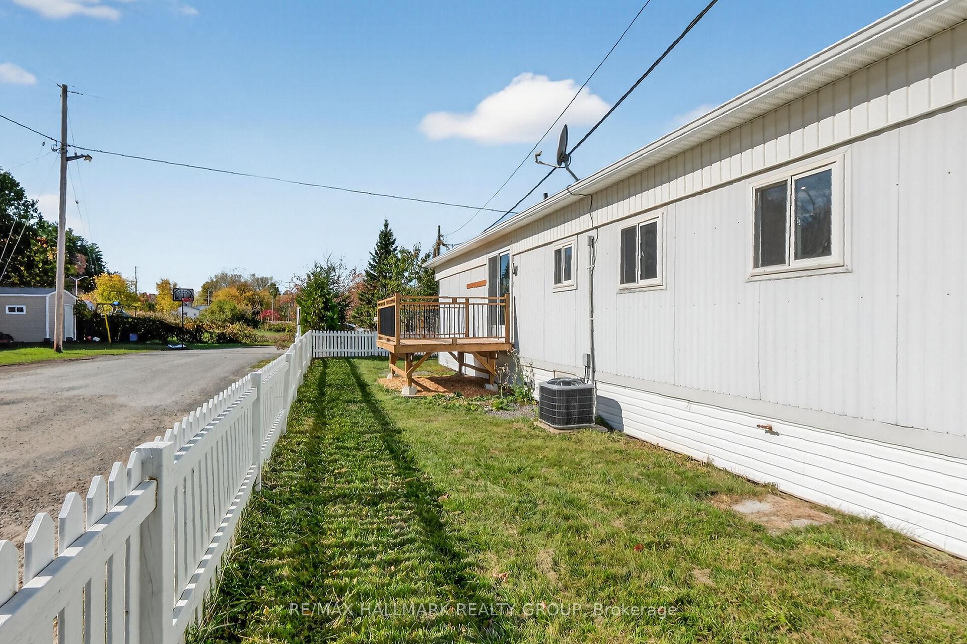 Photo 36 of Unit 68, 3535 St. Joseph Boulevard, Ottawa, Fallingbrook/Ridgemount — HOMEH