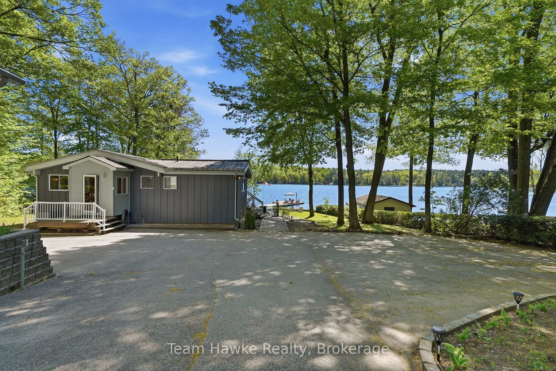Photo 5 of 23 Timcourt Drive, Tiny, Rural Tiny — HOMEH