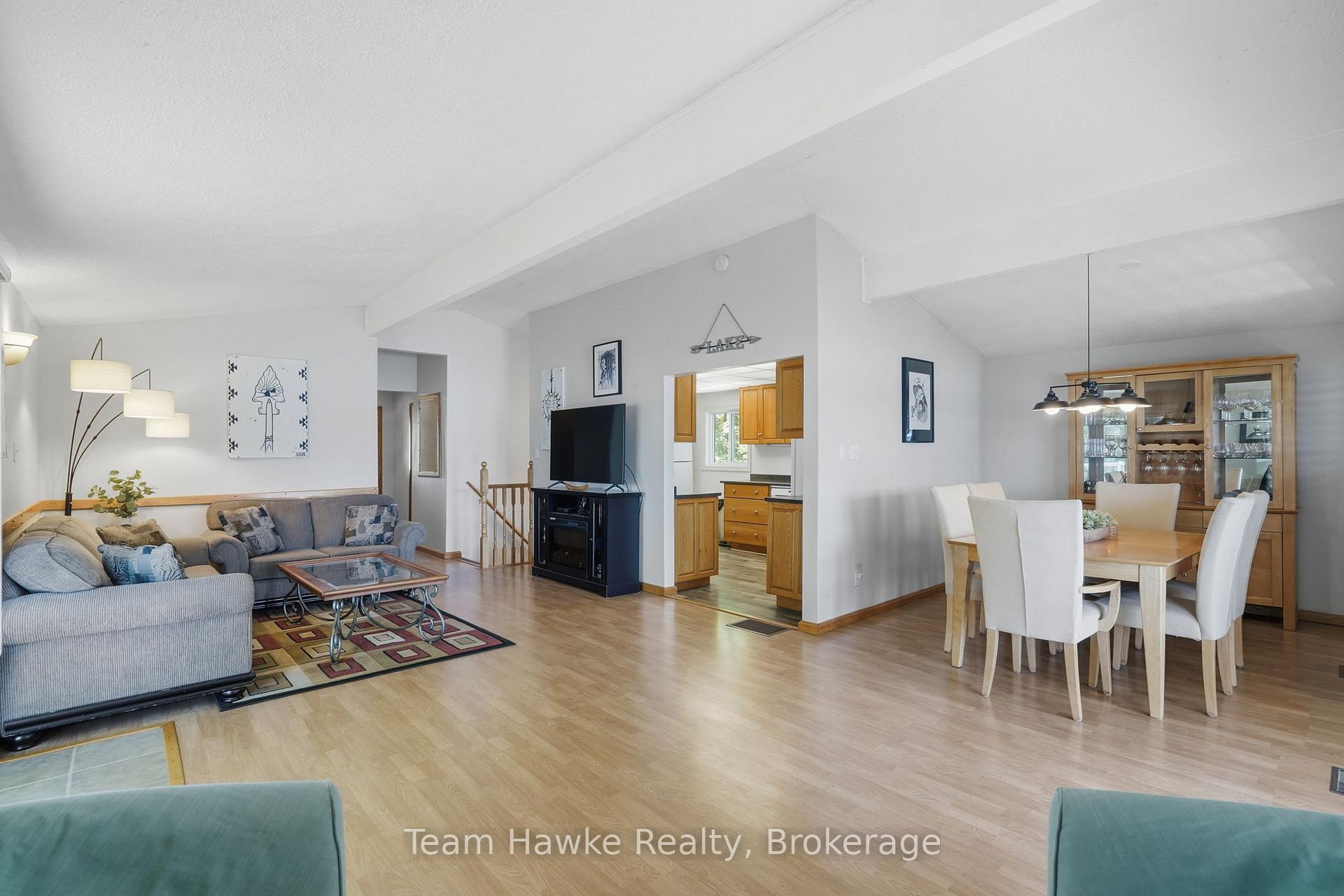 Photo 11 of 23 Timcourt Drive, Tiny, Rural Tiny — HOMEH