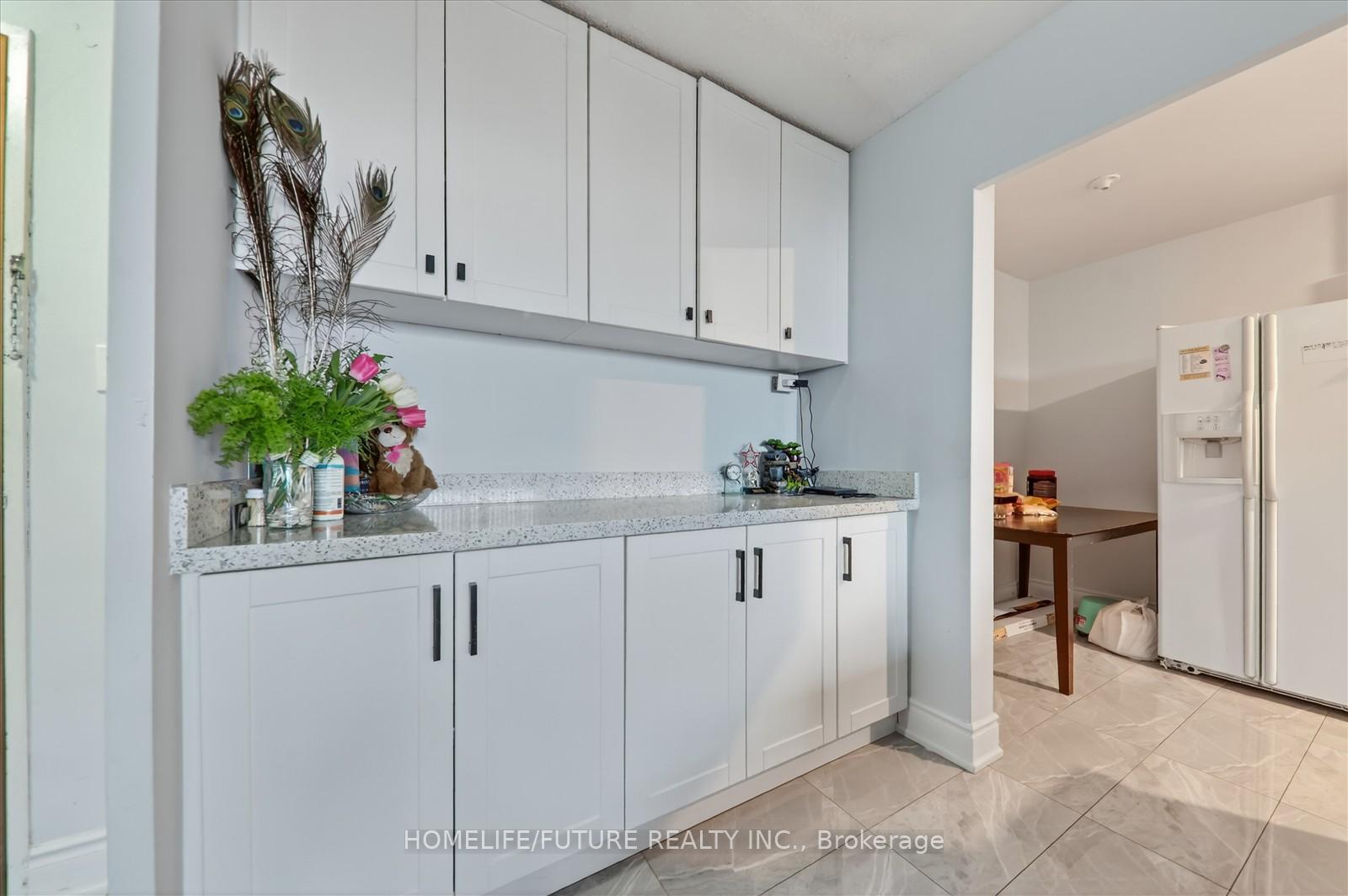 Photo 11 of Unit 705, 180 Markham Road, Scarborough, Scarborough Village — HOMEH