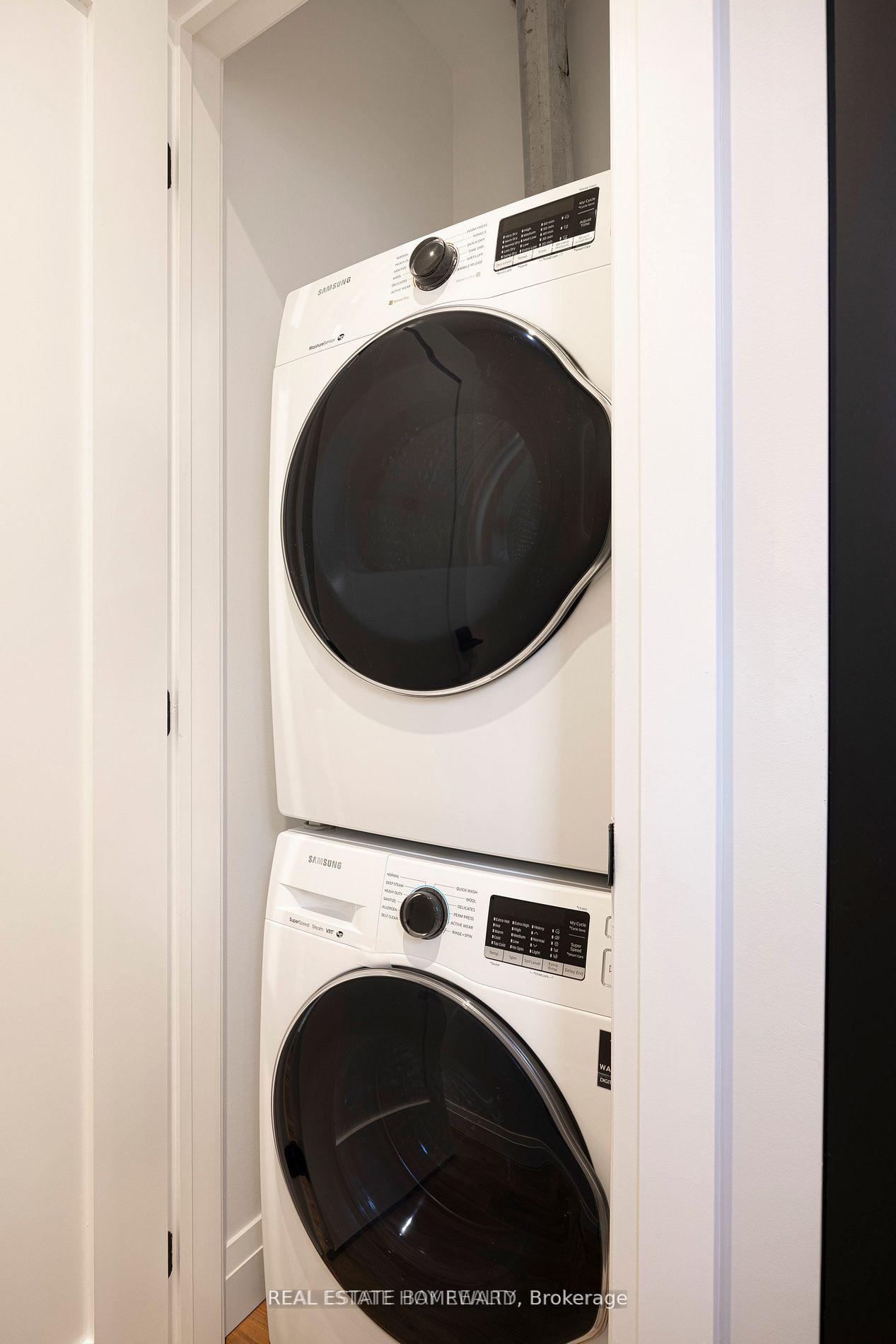 Photo 6 of Unit Upper, 21 Alton Avenue, Toronto, South Riverdale — HOMEH