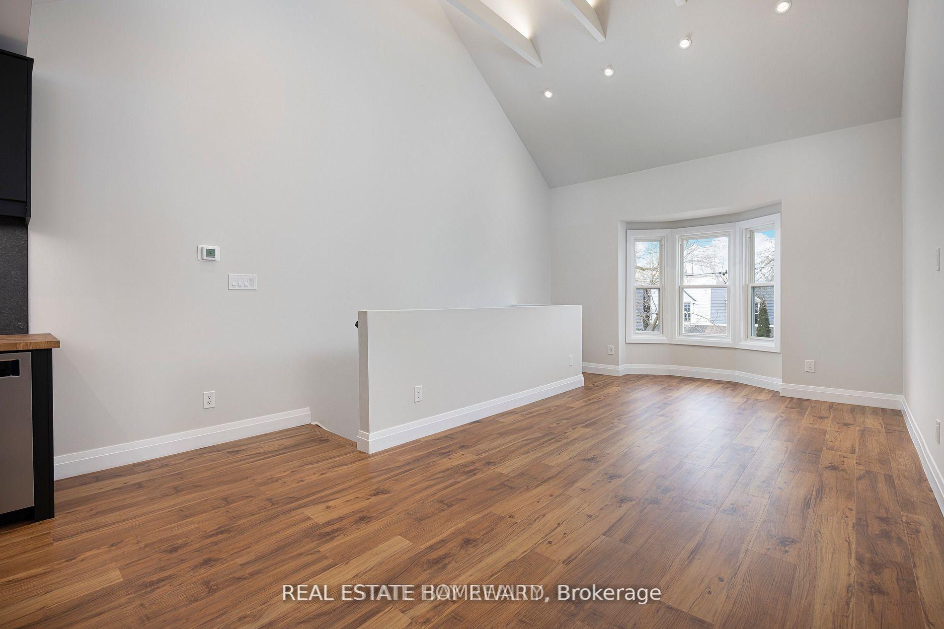 Photo 12 of Unit Upper, 21 Alton Avenue, Toronto, South Riverdale — HOMEH