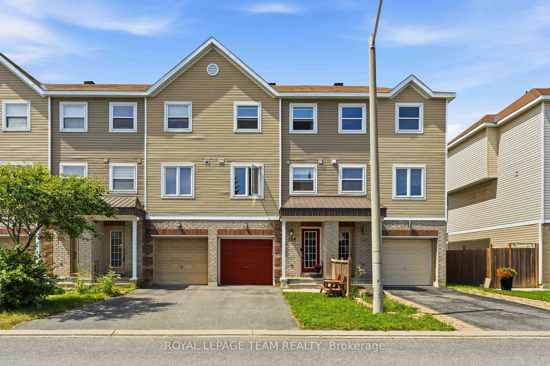 Front of 358 Moffatt Pond Court