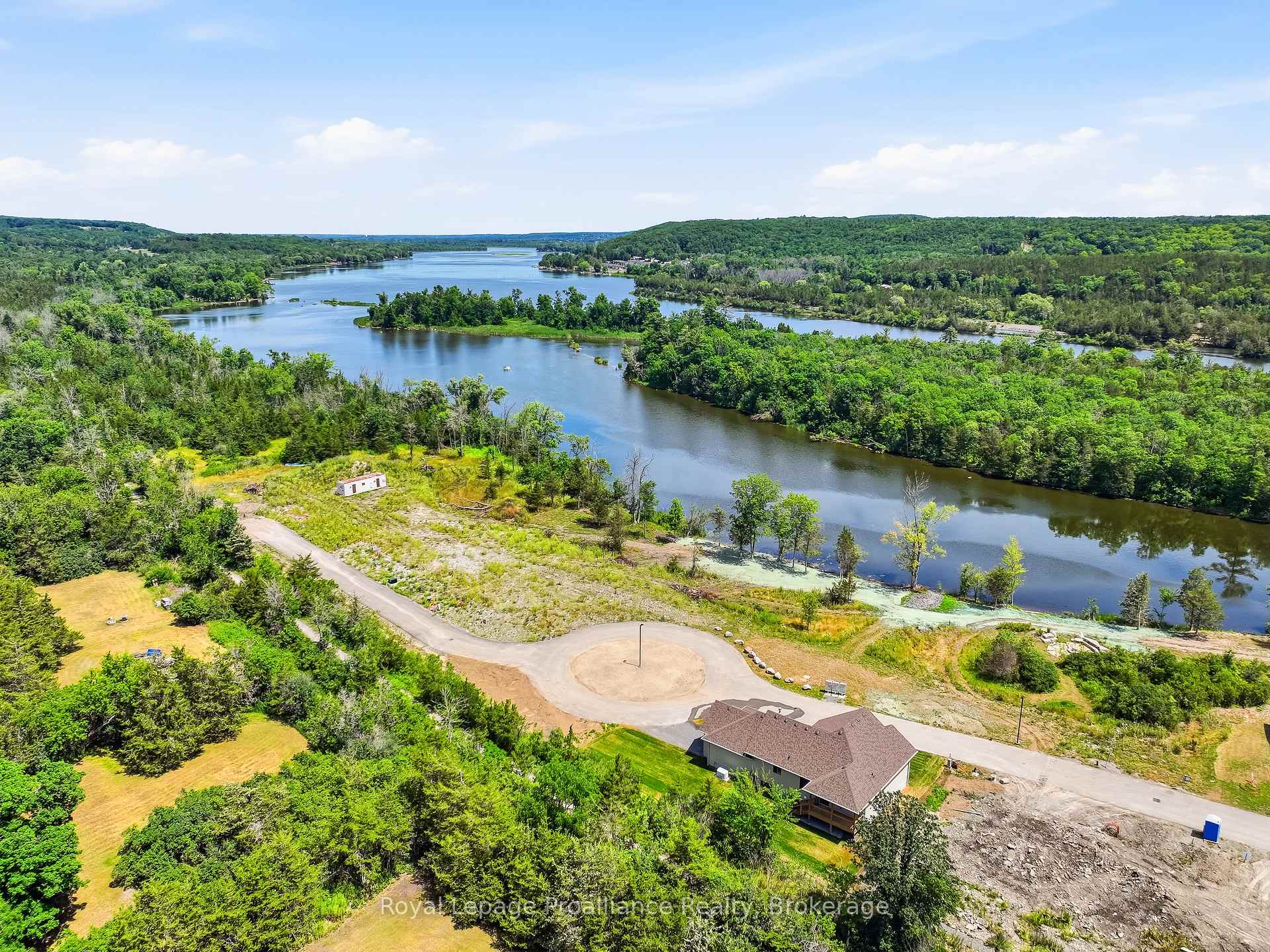 Photo 2 of 41 River Rapids Road, Quinte West, Sidney Ward — HOMEH