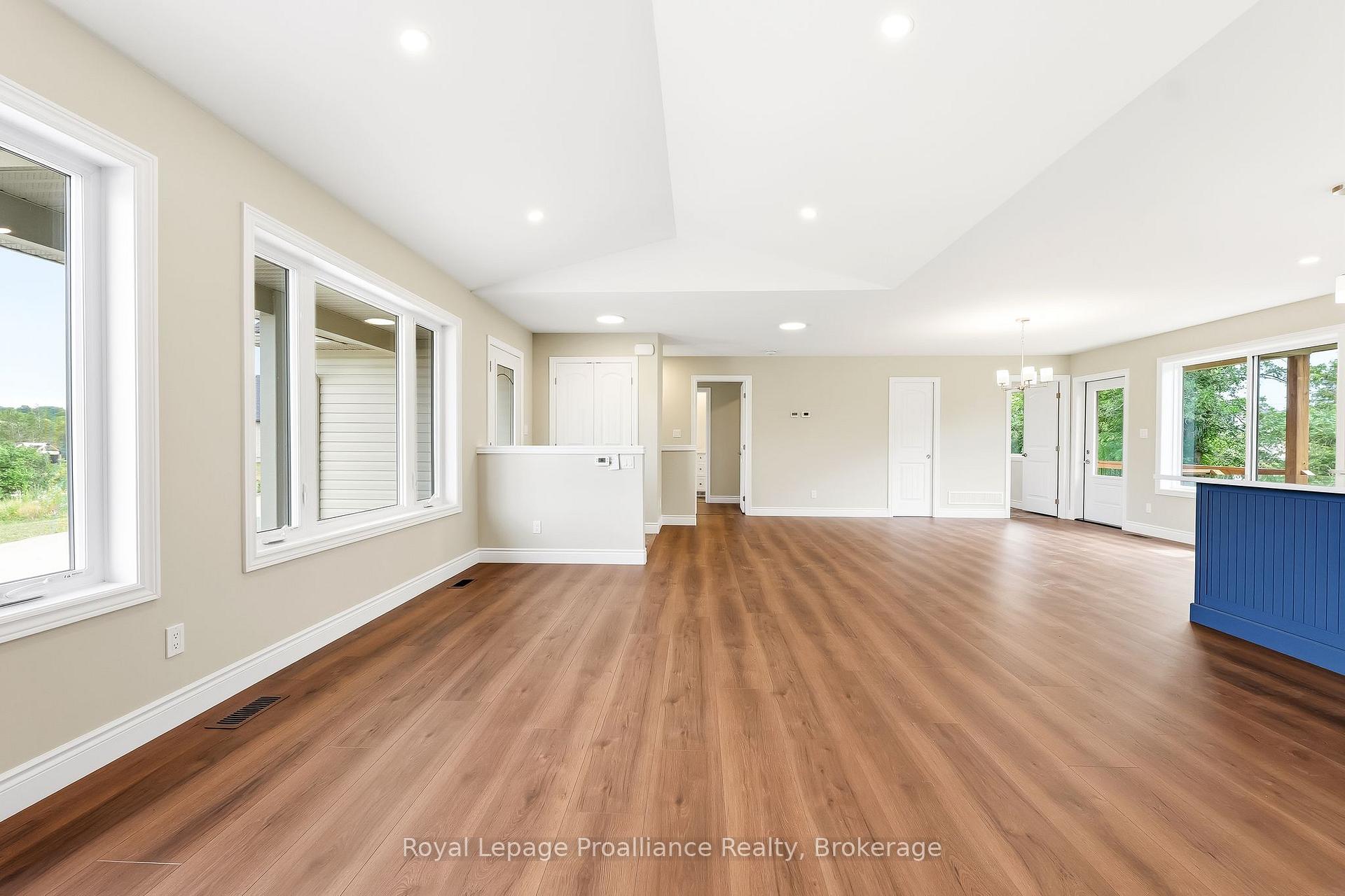 Photo 9 of 41 River Rapids Road, Quinte West, Sidney Ward — HOMEH
