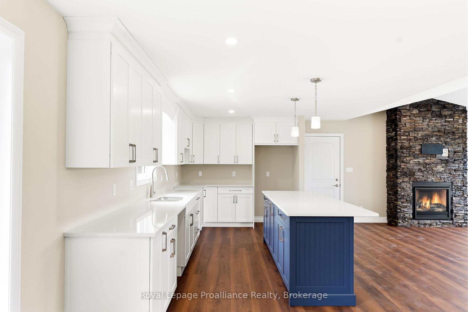 Photo 11 of 41 River Rapids Road, Quinte West, Sidney Ward — HOMEH