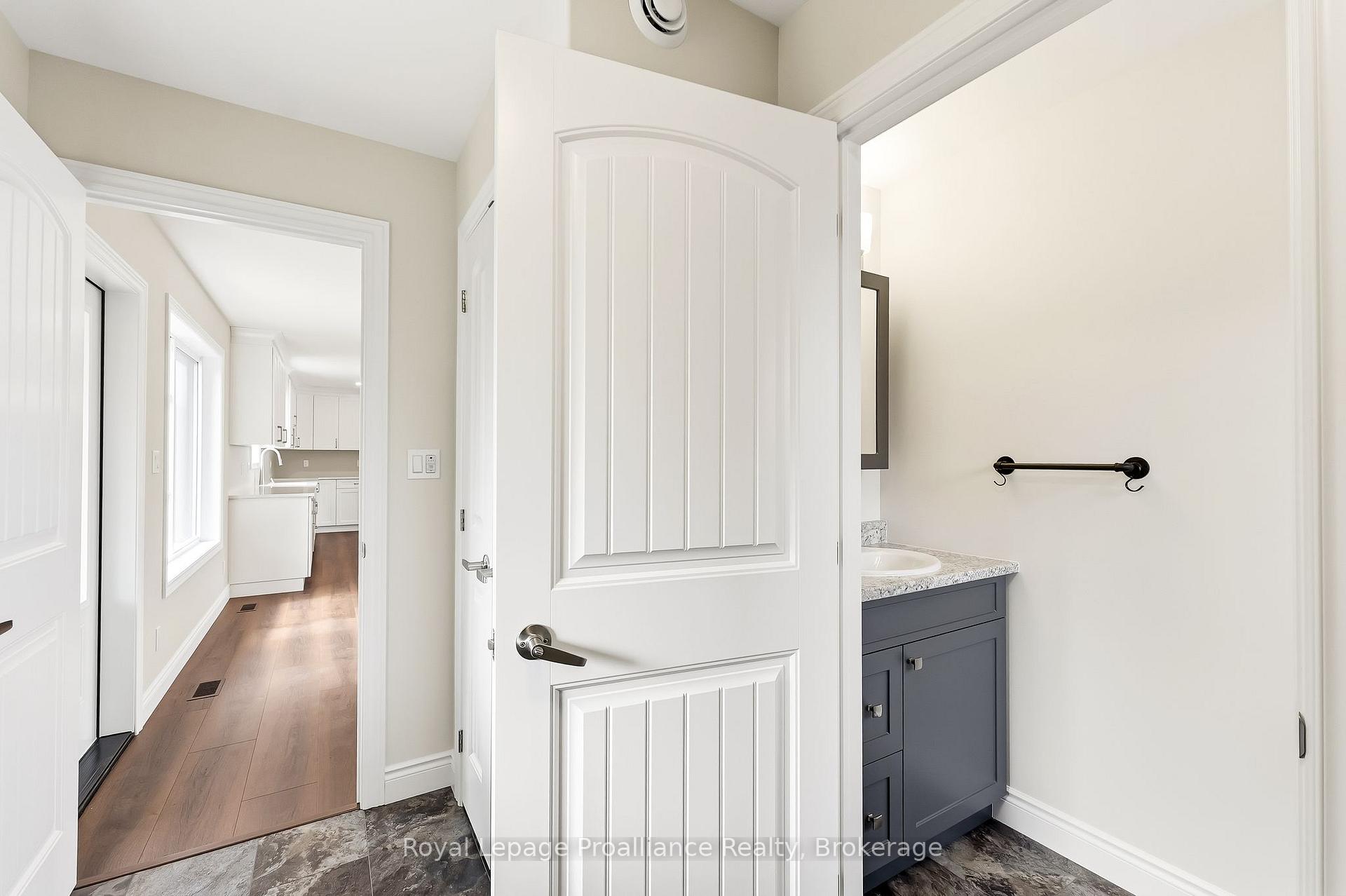 Photo 20 of 41 River Rapids Road, Quinte West, Sidney Ward — HOMEH