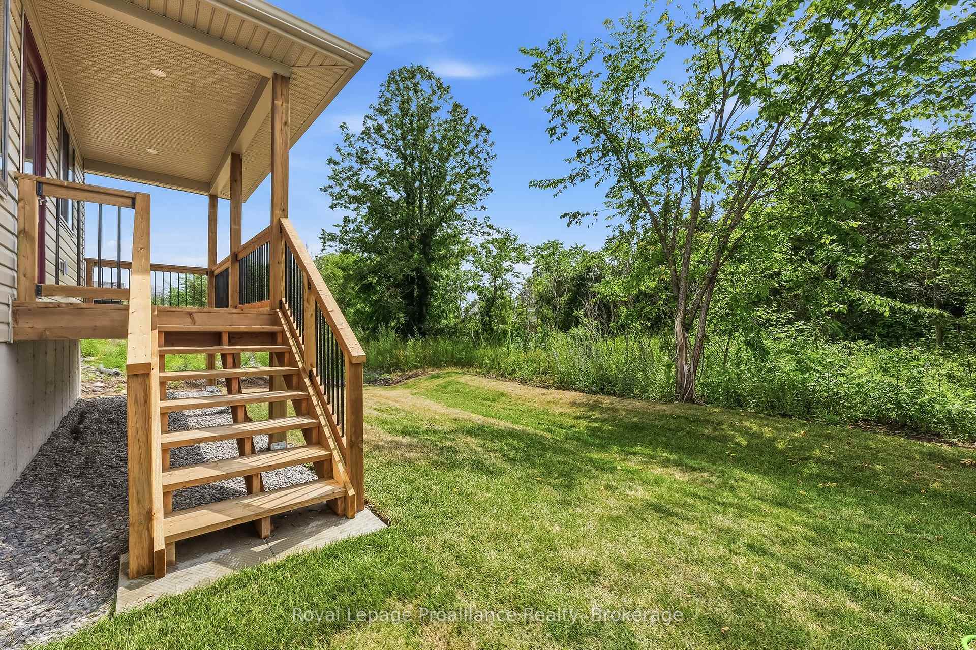 Photo 31 of 41 River Rapids Road, Quinte West, Sidney Ward — HOMEH