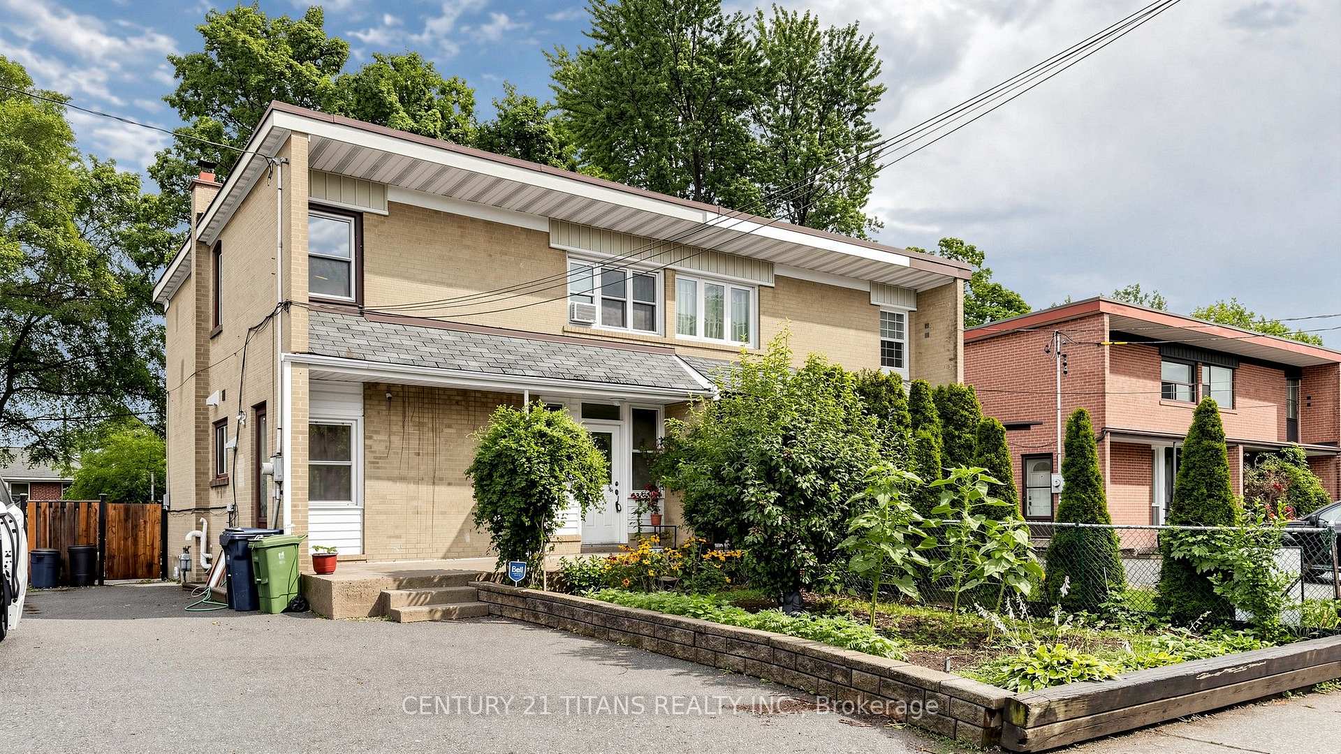 Photo 48 of 529A Birchmount Road, Scarborough, Clairlea-Birchmount — HOMEH