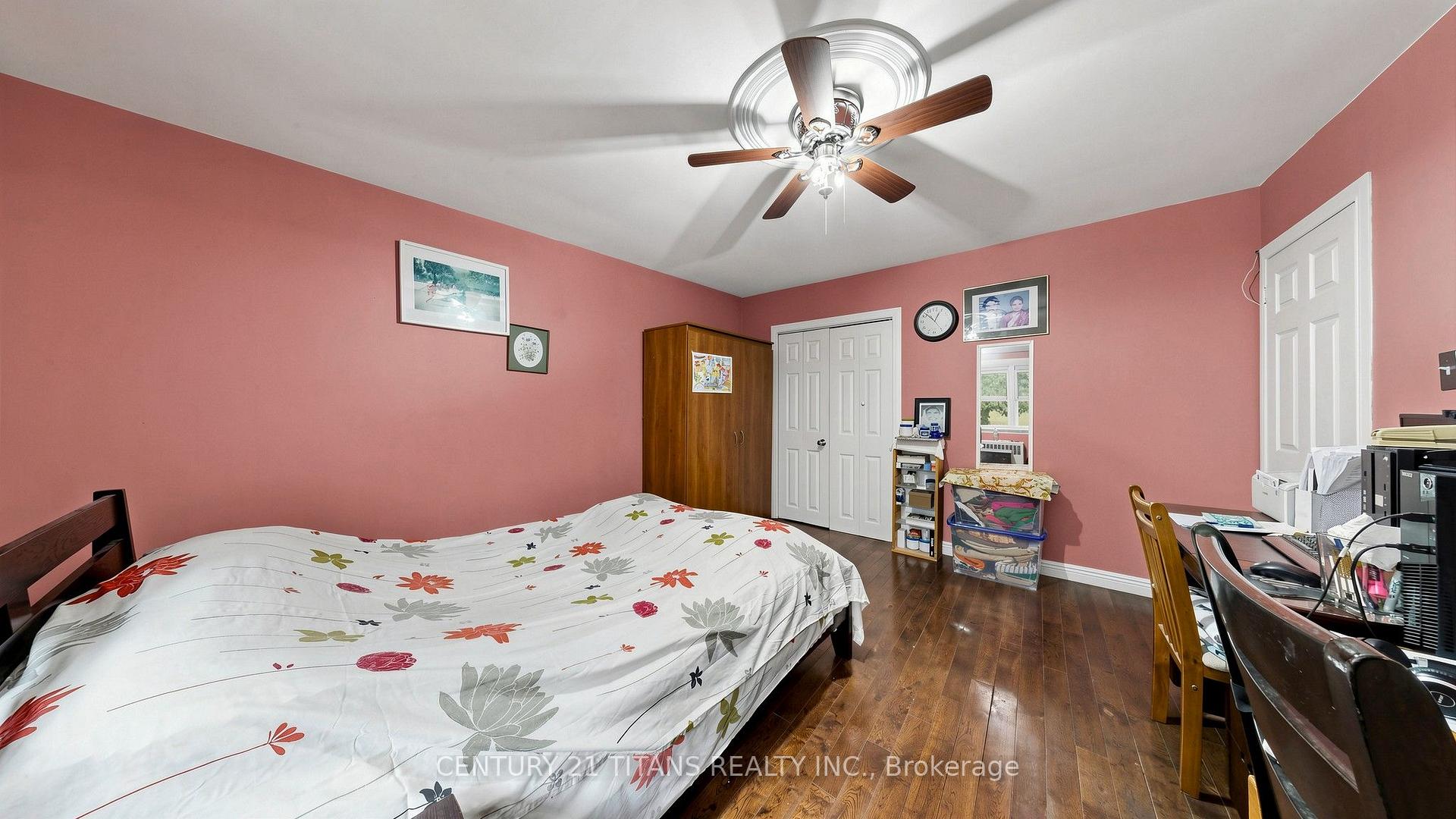 Photo 21 of 529A Birchmount Road, Scarborough, Clairlea-Birchmount — HOMEH