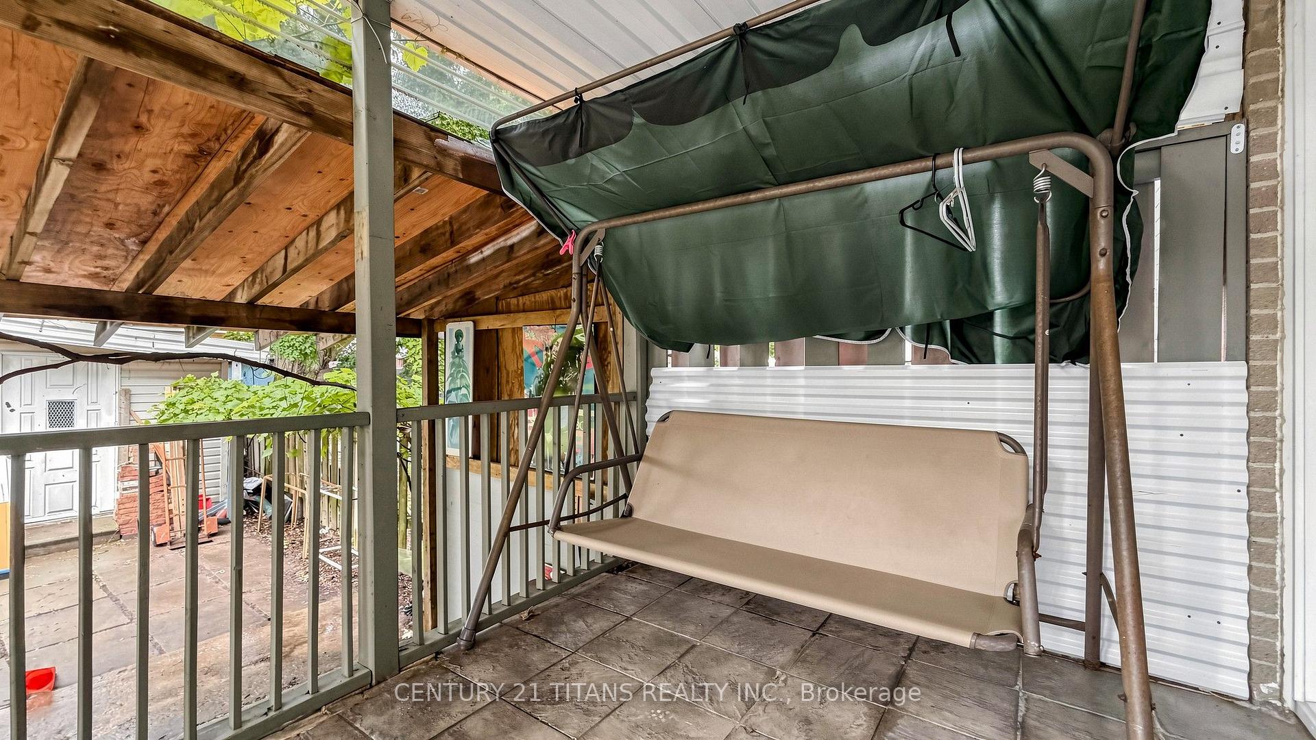 Photo 34 of 529A Birchmount Road, Scarborough, Clairlea-Birchmount — HOMEH