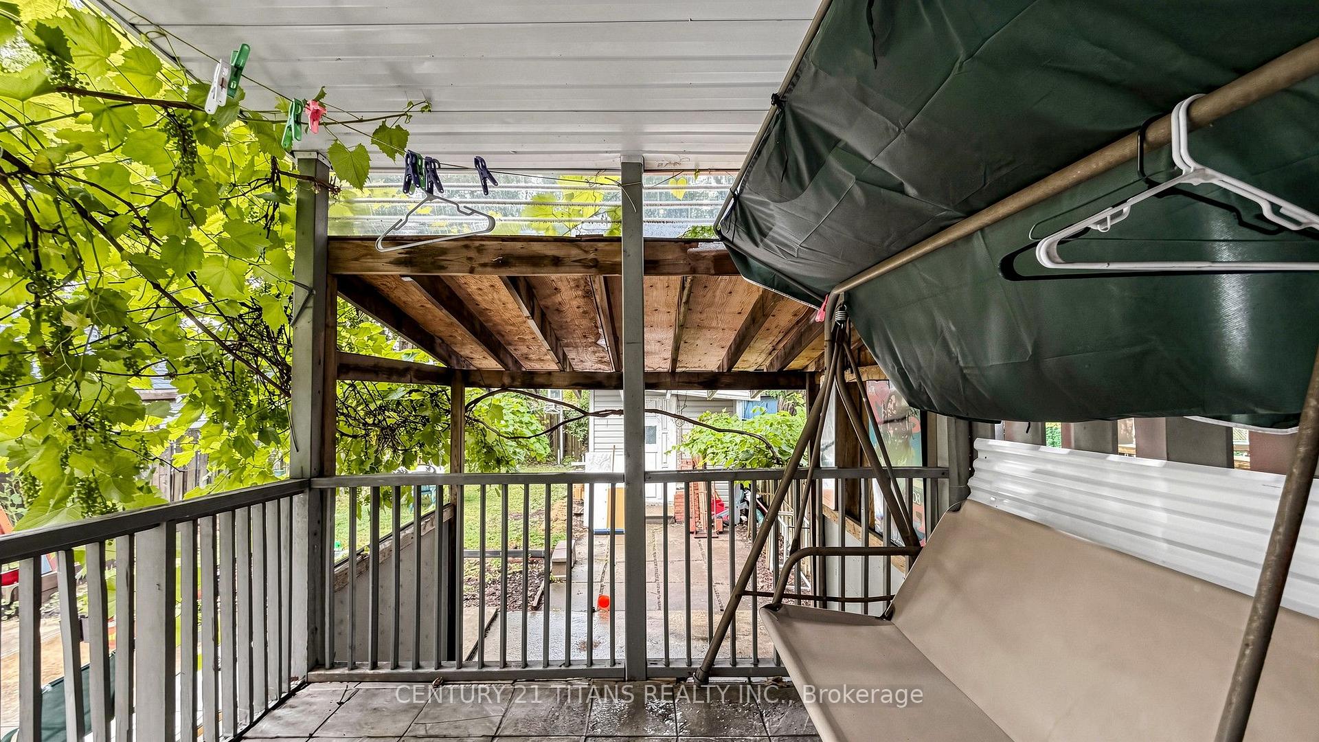 Photo 36 of 529A Birchmount Road, Scarborough, Clairlea-Birchmount — HOMEH
