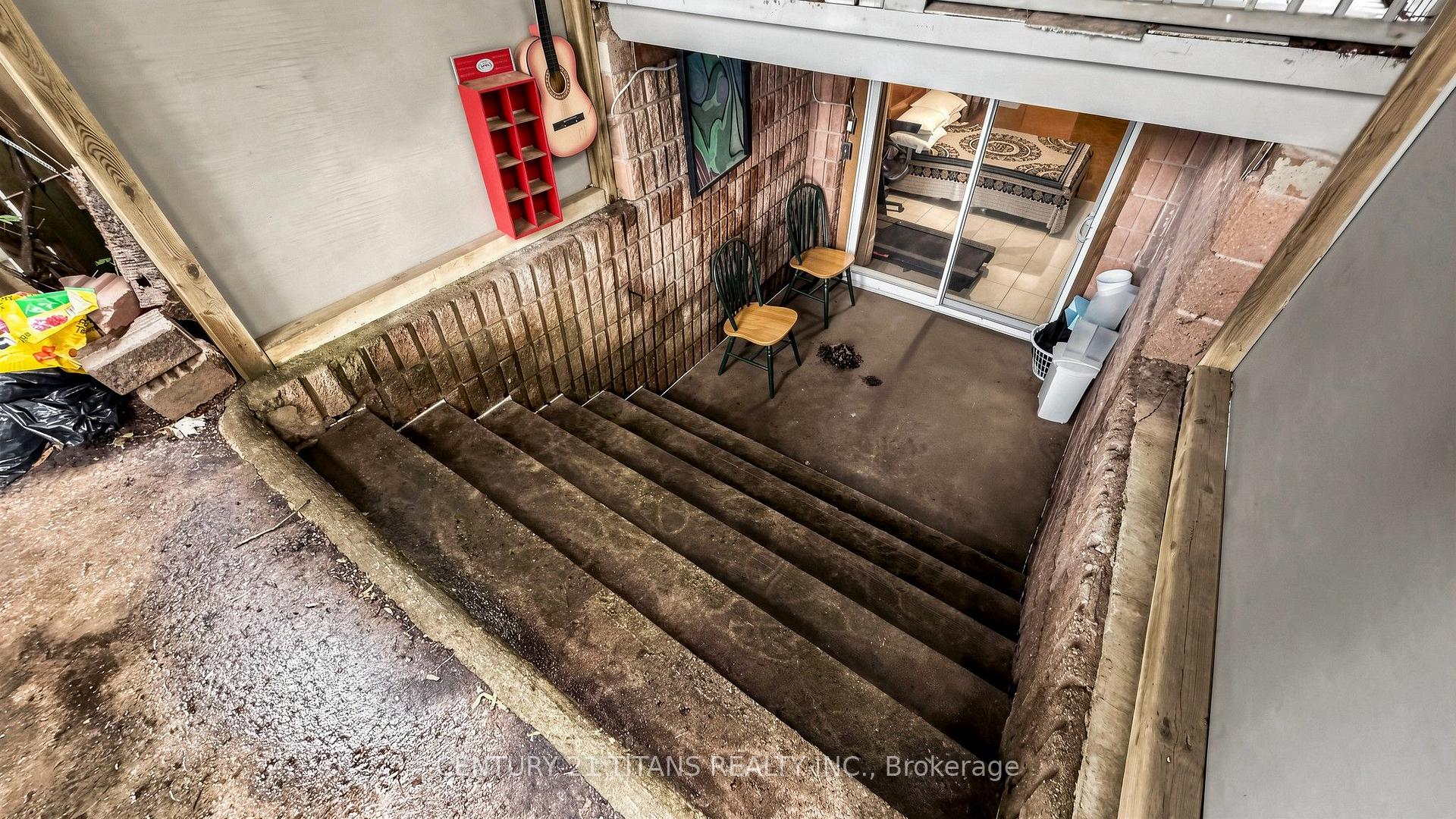 Photo 37 of 529A Birchmount Road, Scarborough, Clairlea-Birchmount — HOMEH
