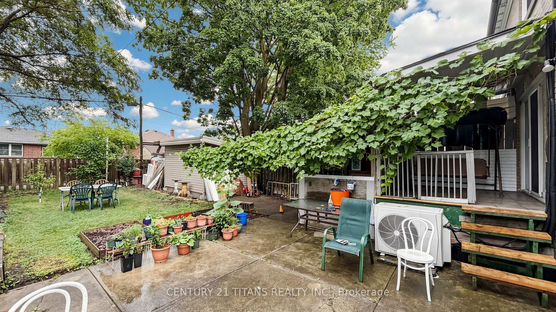 Photo 39 of 529A Birchmount Road, Scarborough, Clairlea-Birchmount — HOMEH