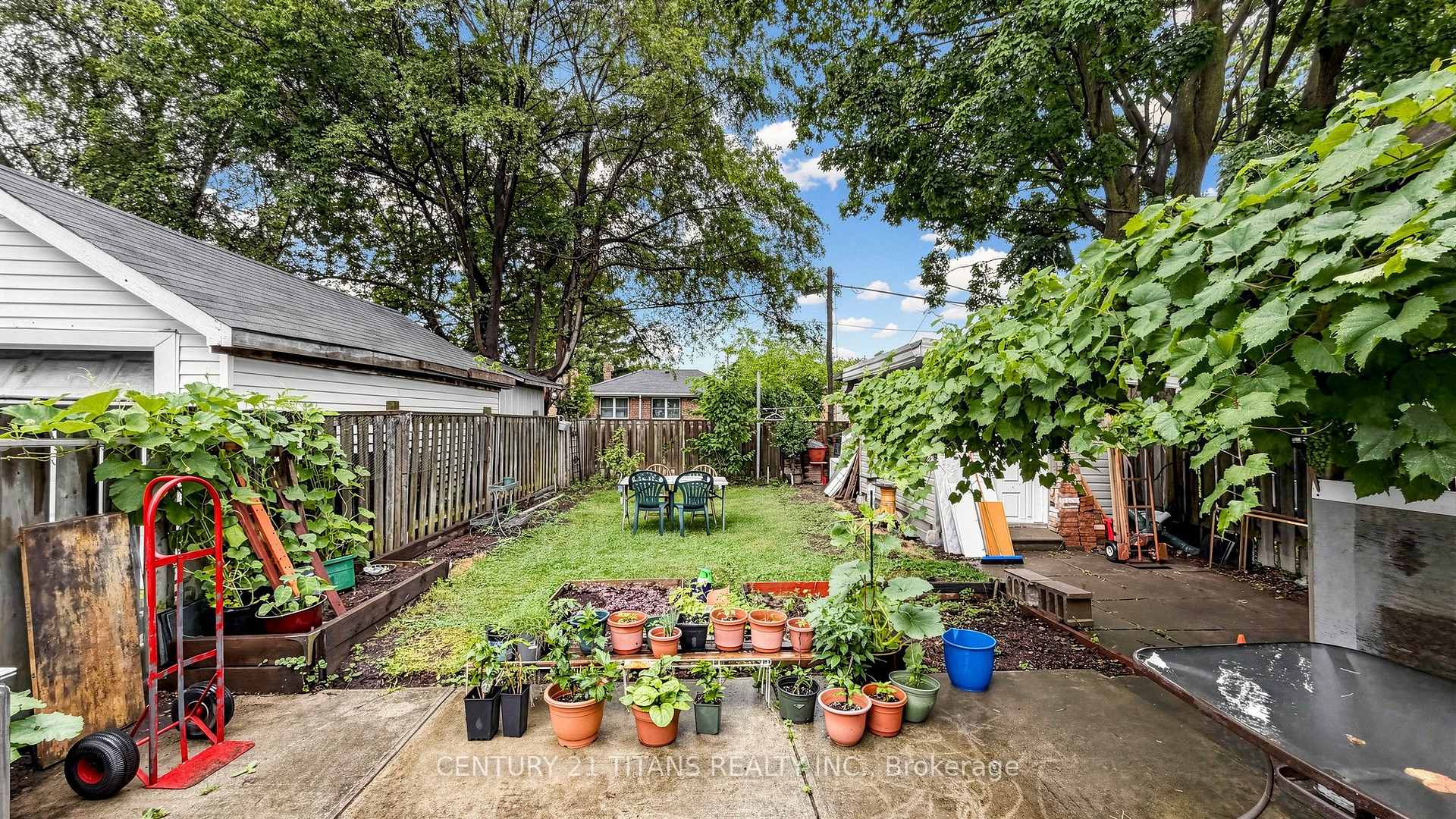 Photo 43 of 529A Birchmount Road, Scarborough, Clairlea-Birchmount — HOMEH