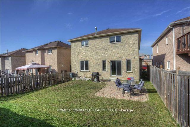 Photo 24 of 7 Black Ash Trail, Barrie, Ardagh — HOMEH