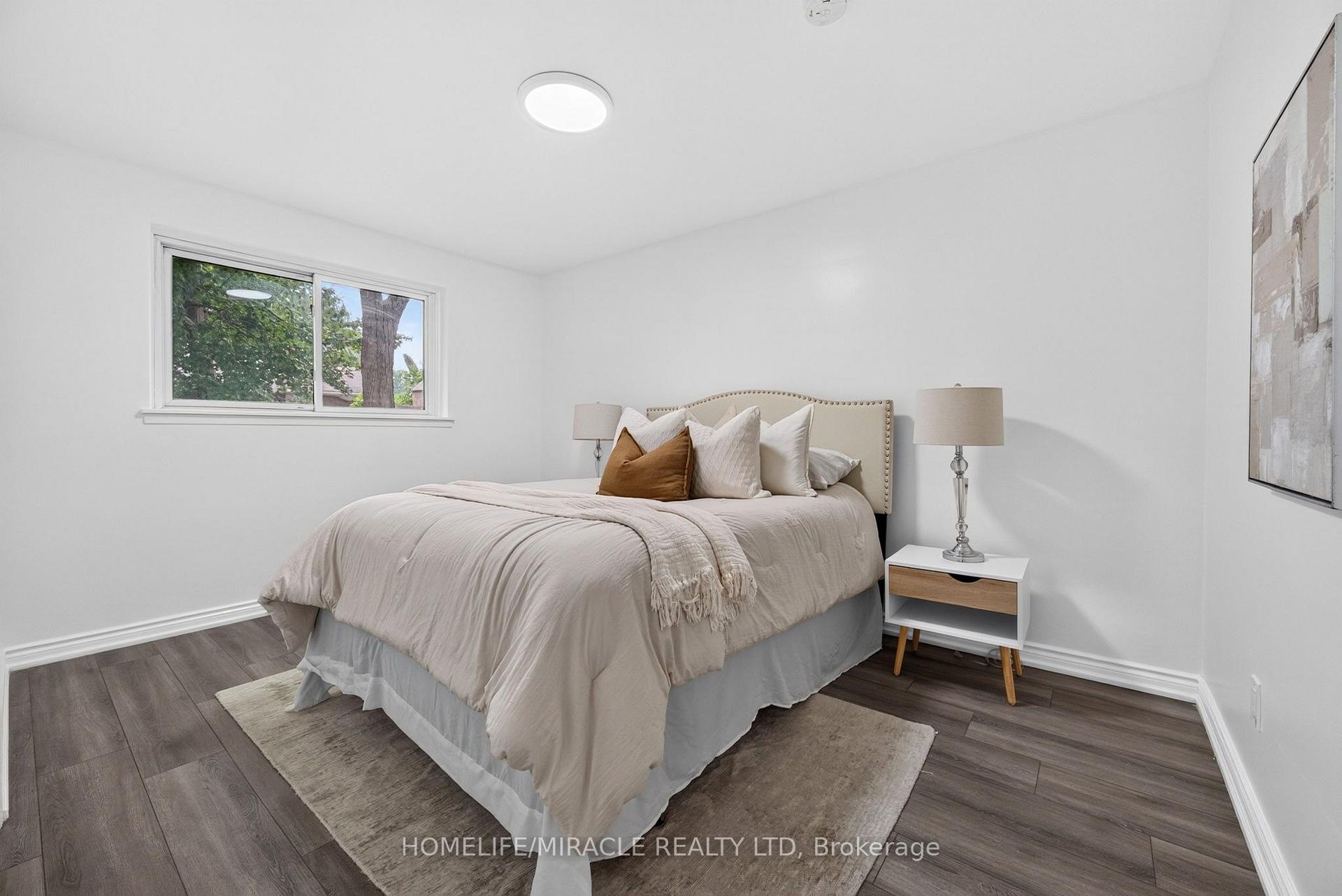 Photo 5 of 14 Marlena Drive, Scarborough, West Hill — HOMEH