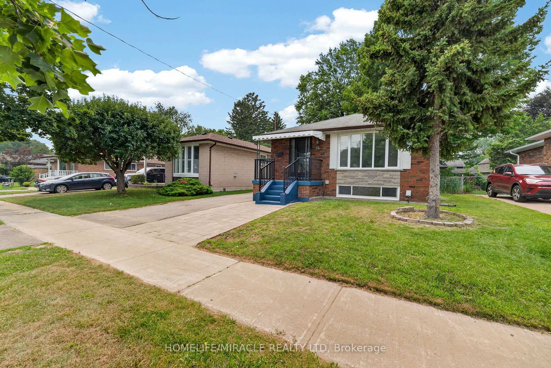 Photo 6 of 14 Marlena Drive, Scarborough, West Hill — HOMEH