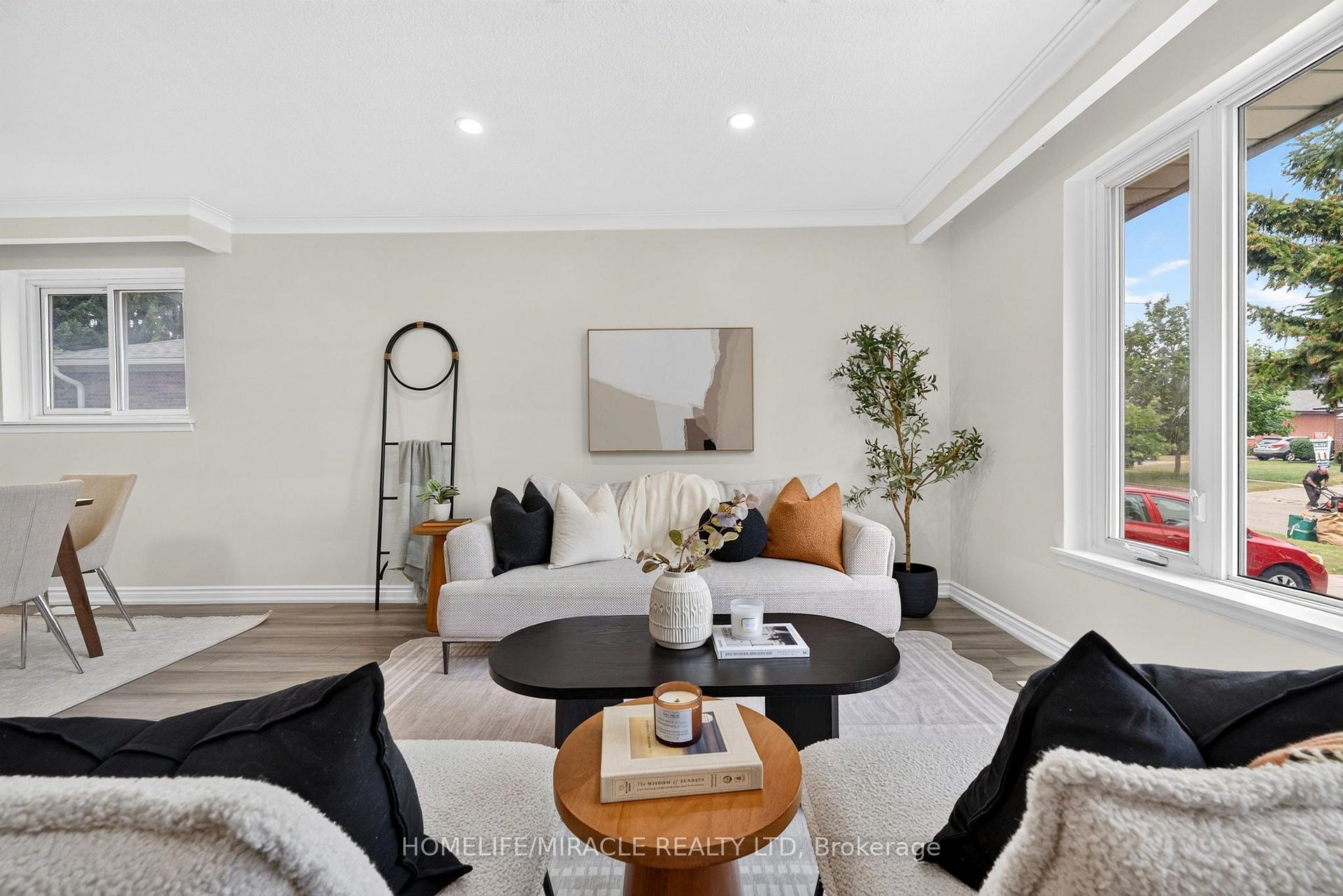 Photo 12 of 14 Marlena Drive, Scarborough, West Hill — HOMEH