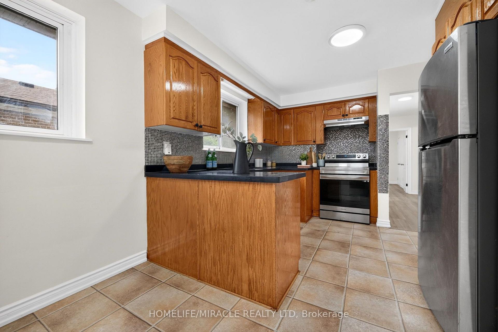 Photo 19 of 14 Marlena Drive, Scarborough, West Hill — HOMEH