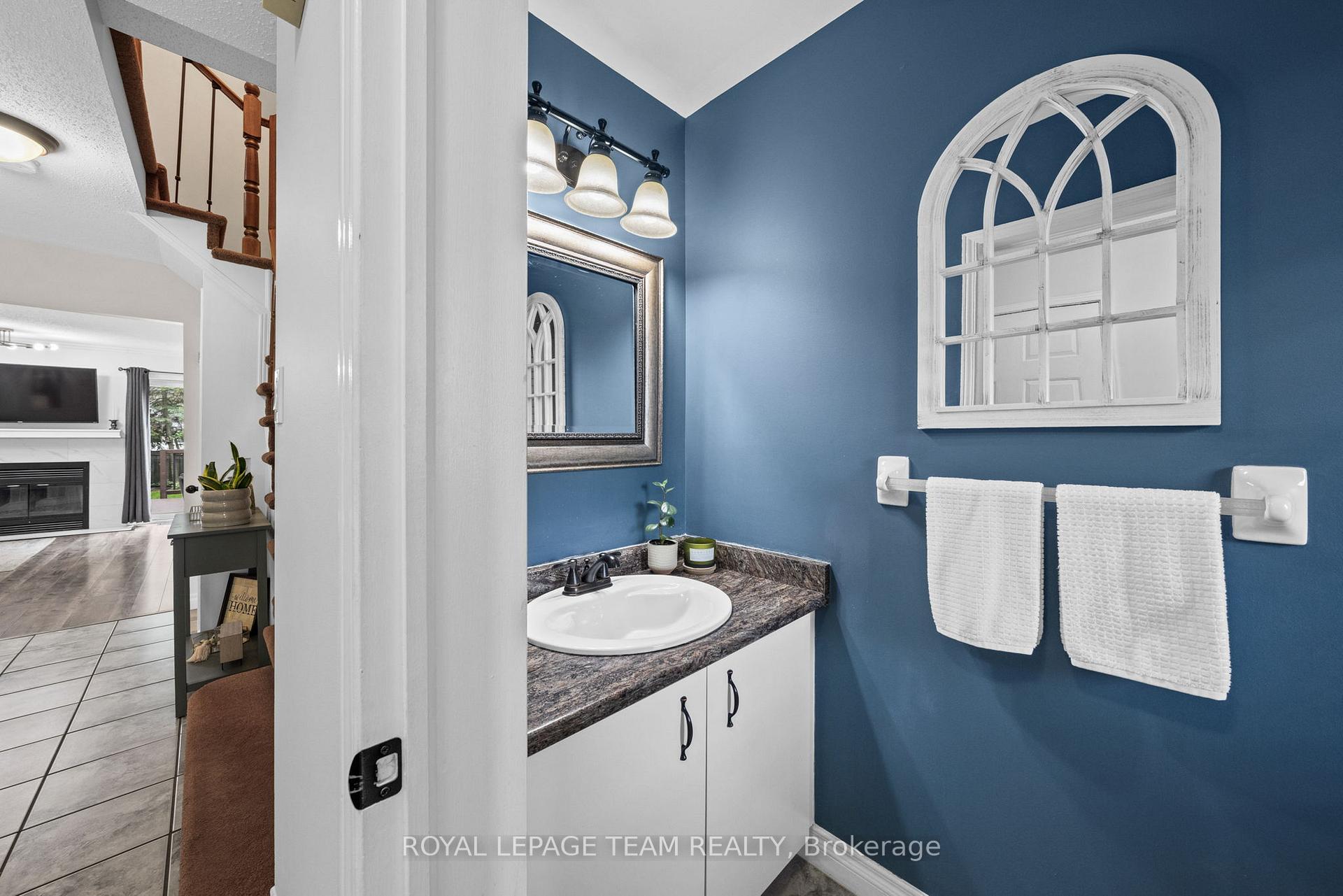Photo 6 of 50 Springcreek Crescent, Ottawa, Kanata - Bridlewood — HOMEH