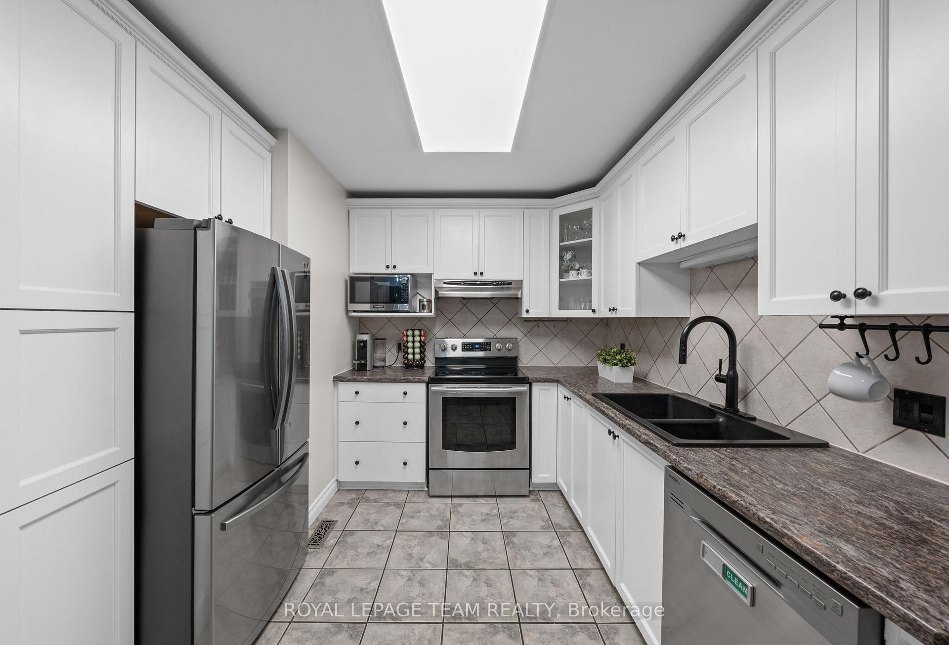 Photo 9 of 50 Springcreek Crescent, Ottawa, Kanata - Bridlewood — HOMEH