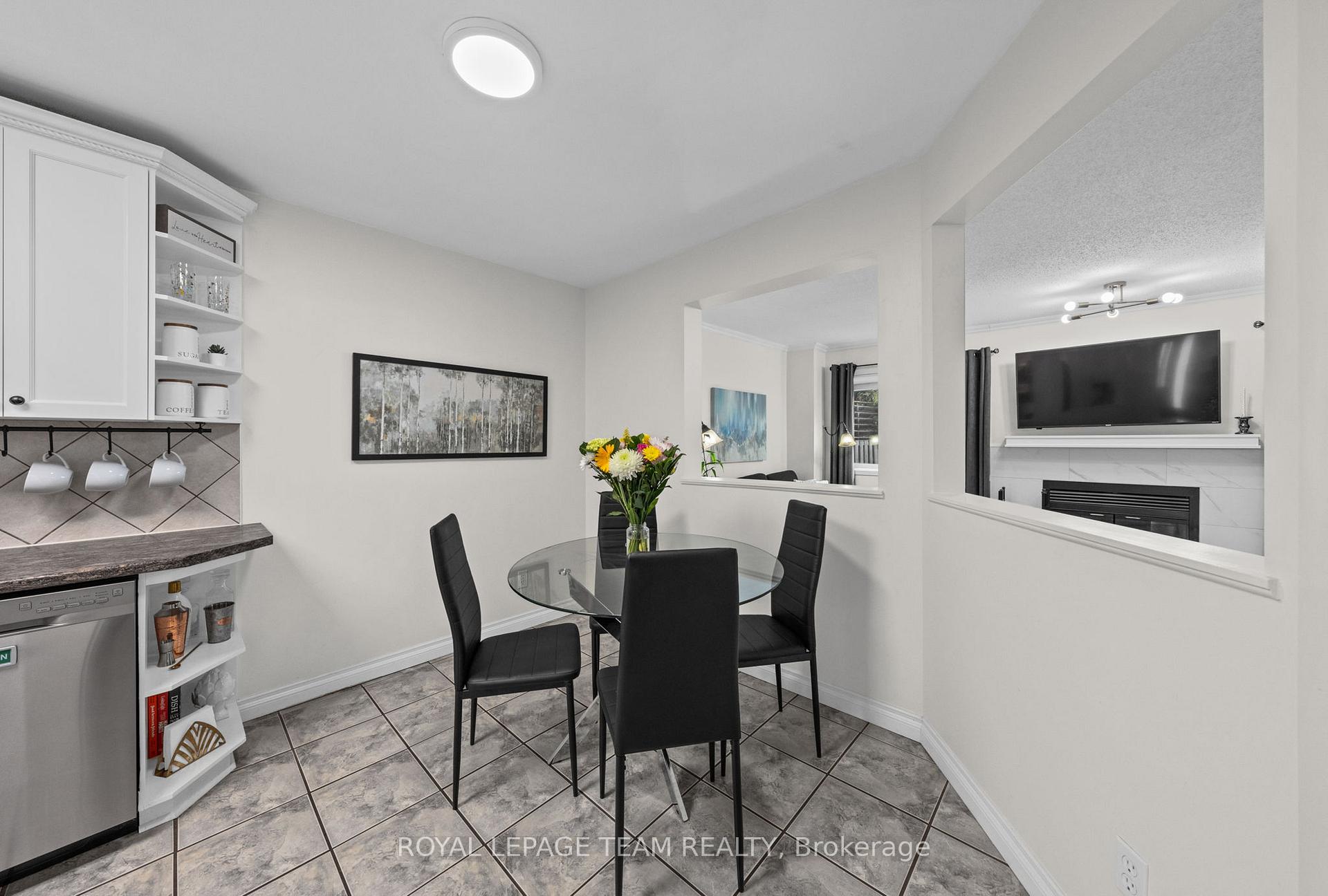 Photo 13 of 50 Springcreek Crescent, Ottawa, Kanata - Bridlewood — HOMEH