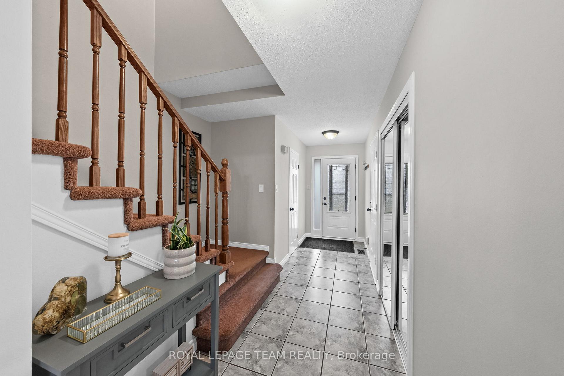 Photo 22 of 50 Springcreek Crescent, Ottawa, Kanata - Bridlewood — HOMEH
