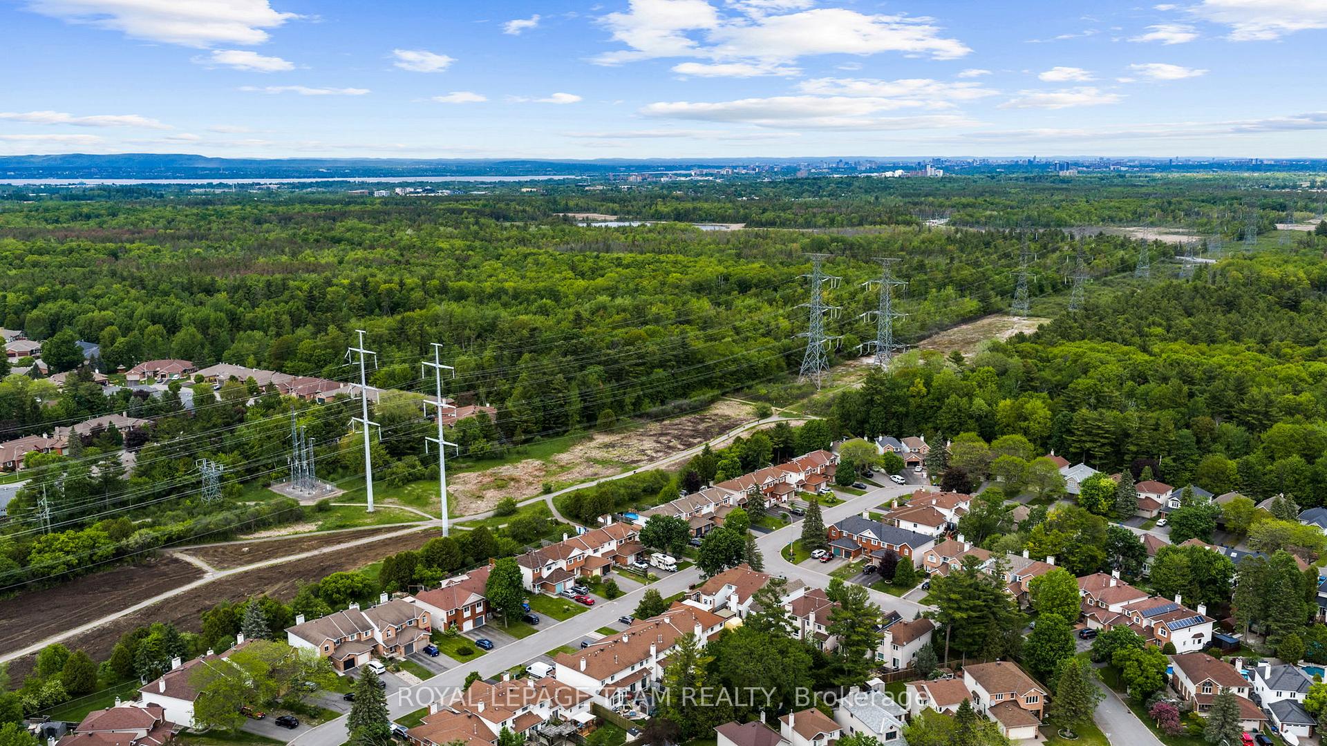 Photo 49 of 50 Springcreek Crescent, Ottawa, Kanata - Bridlewood — HOMEH