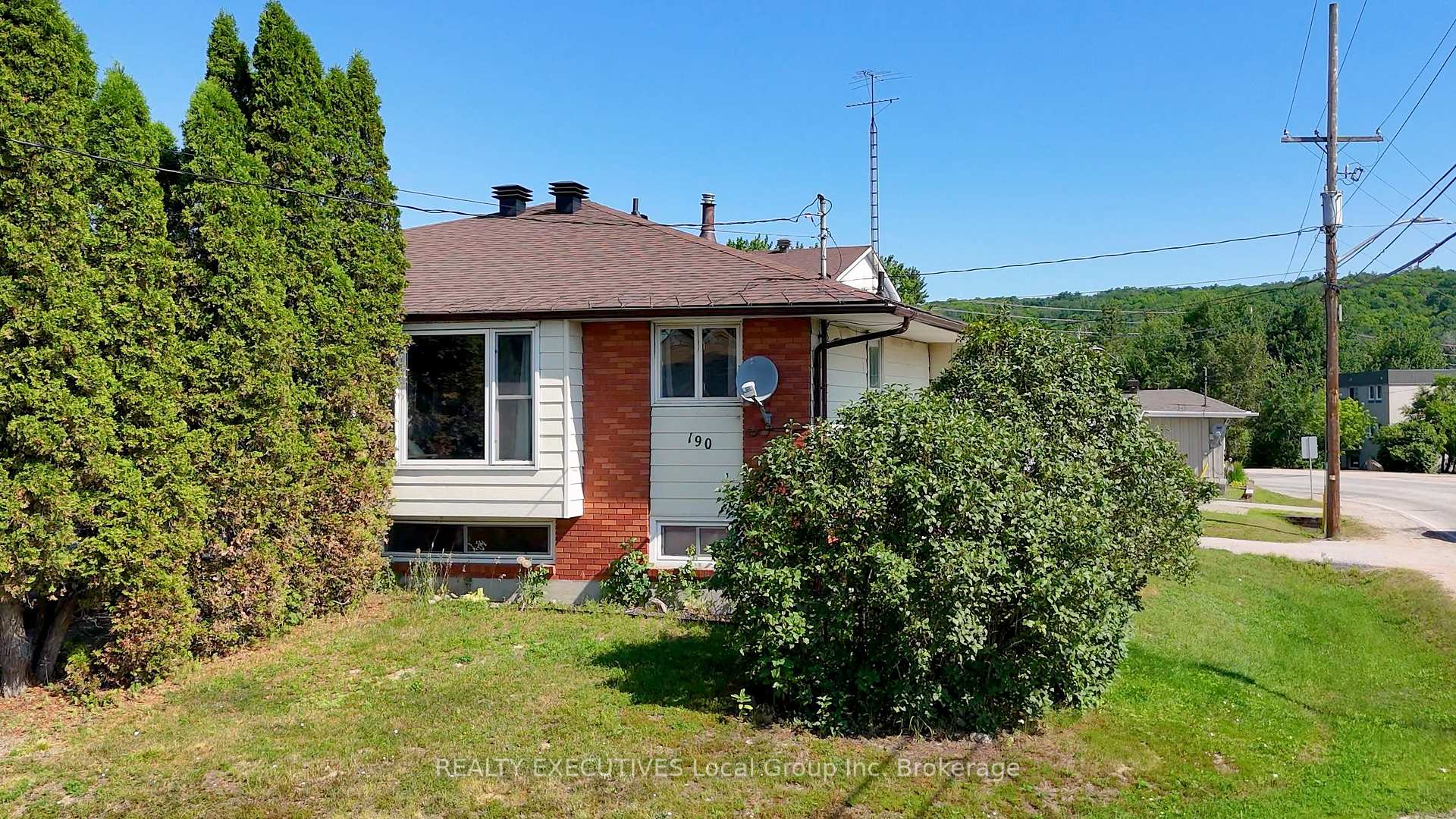 Photo 1 of 190 Wickstead Avenue, North Bay, Birchaven — HOMEH