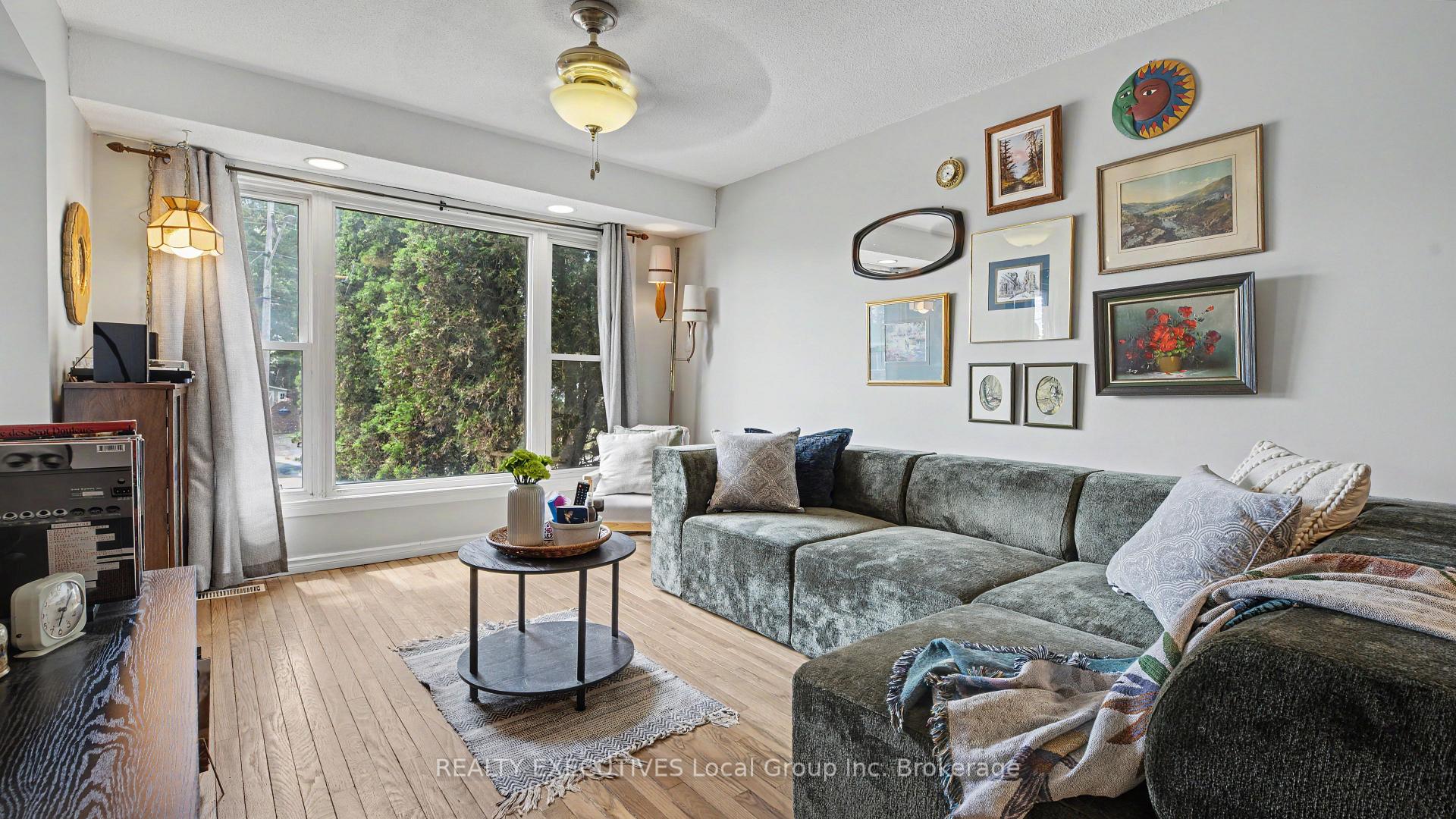 Photo 4 of 190 Wickstead Avenue, North Bay, Birchaven — HOMEH