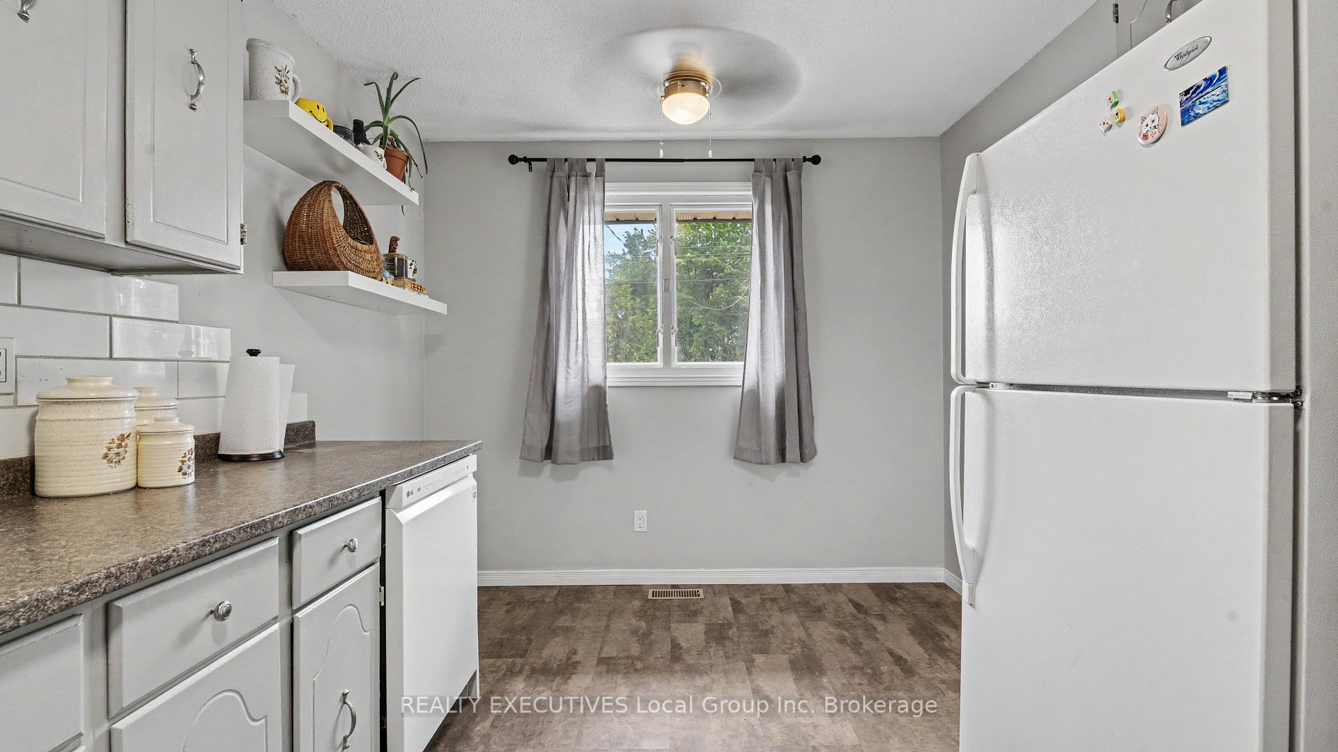 Photo 8 of 190 Wickstead Avenue, North Bay, Birchaven — HOMEH