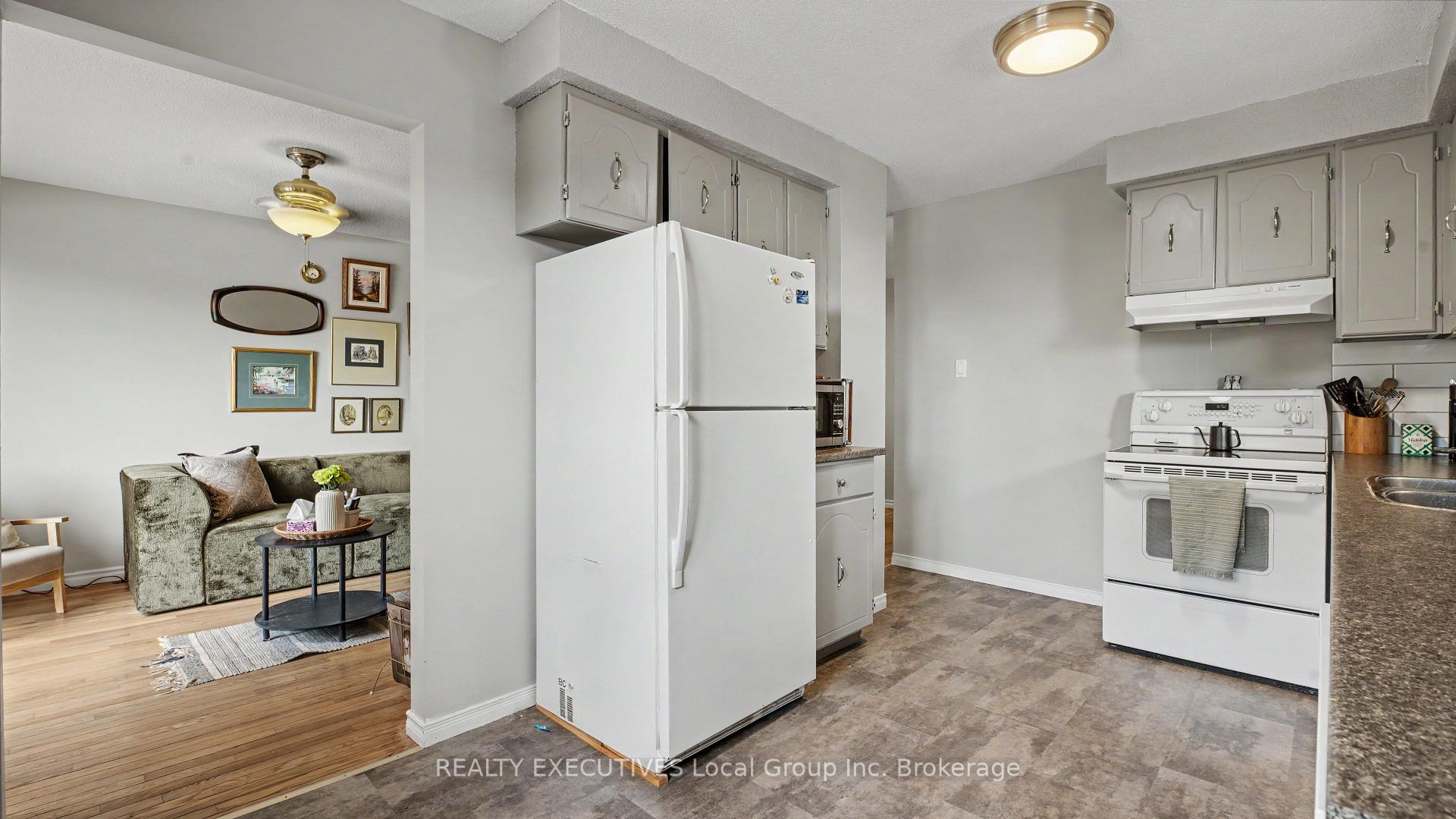 Photo 9 of 190 Wickstead Avenue, North Bay, Birchaven — HOMEH