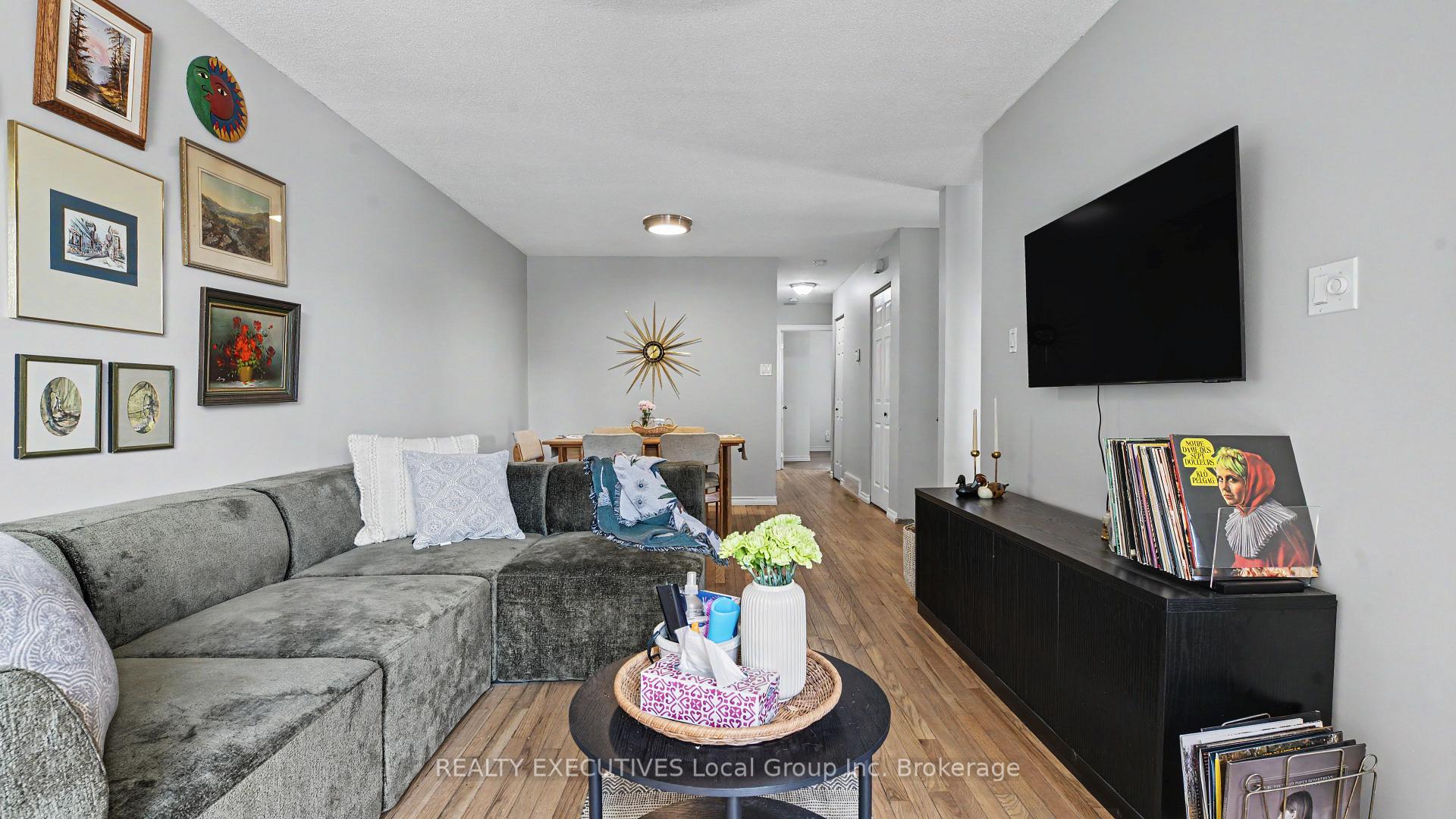Photo 11 of 190 Wickstead Avenue, North Bay, Birchaven — HOMEH