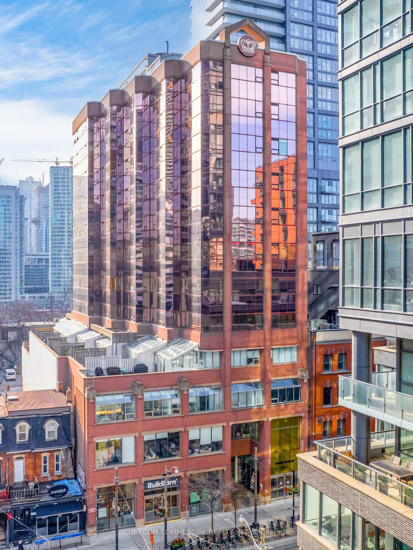 Photo of Unit 304, 393 King Street W