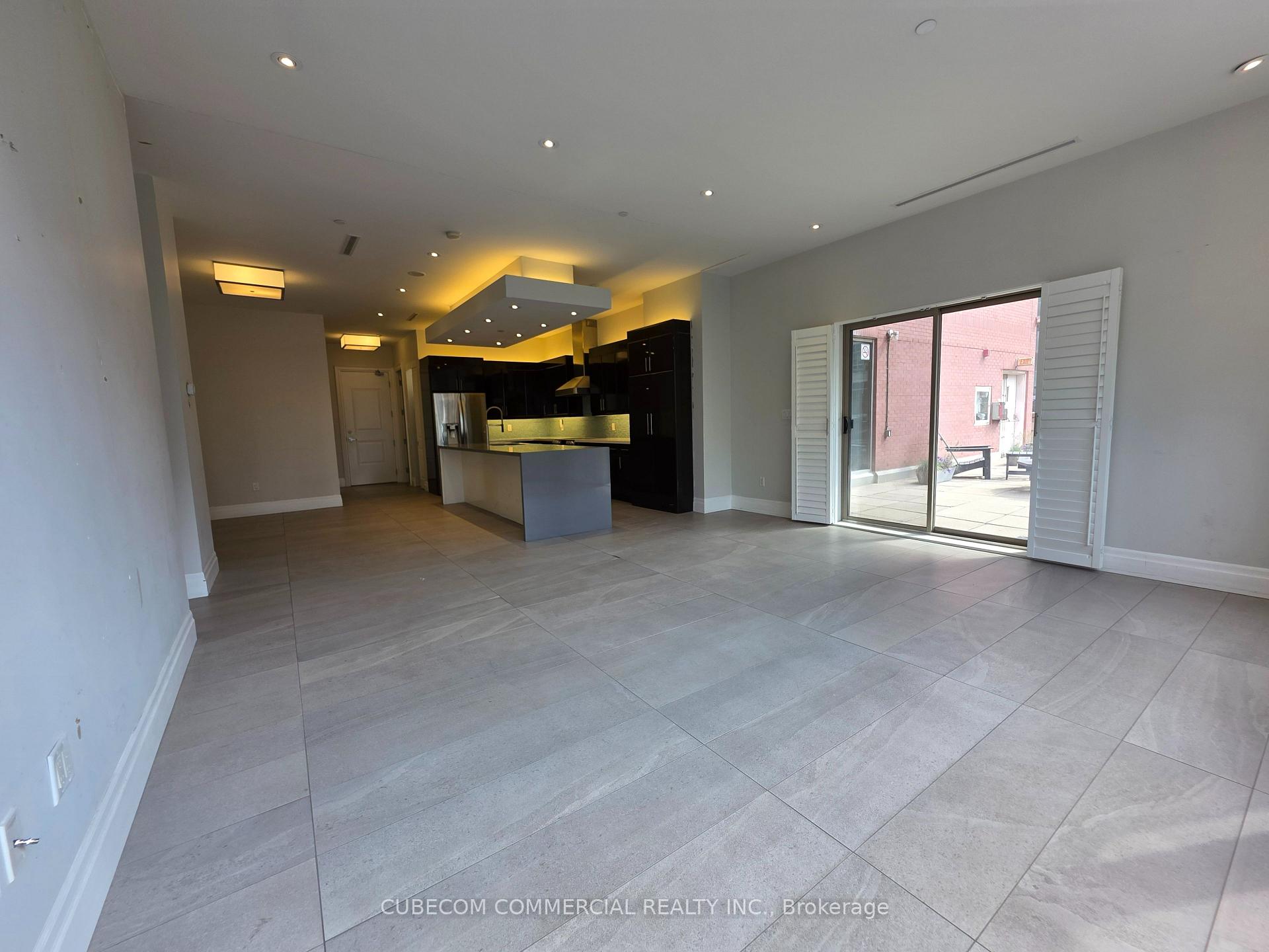 Photo 2 of Unit 304, 393 King Street W, Toronto, Waterfront Communities — HOMEH