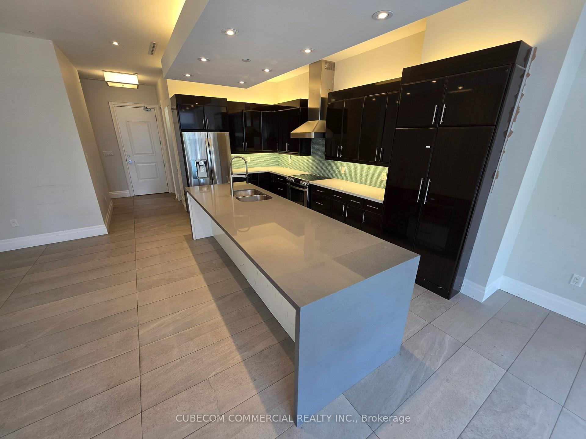 Photo 4 of Unit 304, 393 King Street W, Toronto, Waterfront Communities — HOMEH